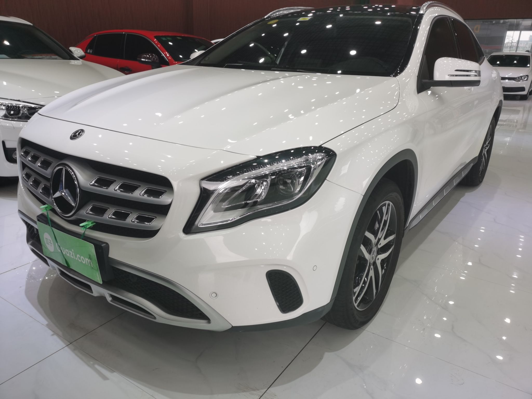 奔驰gla200真实口碑(奔驰gla200报价及图片)