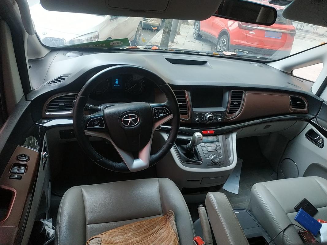 江淮瑞风m5 2016款 2.0t 手动 7座 商务版 (国Ⅴ)