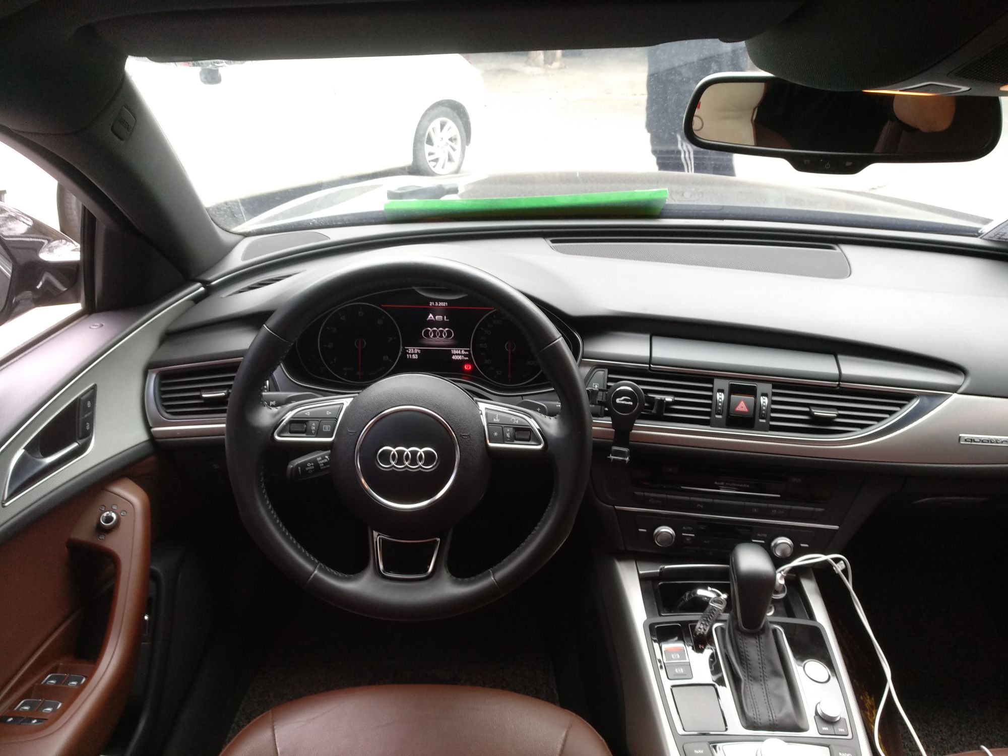 奥迪a6l45tfsi2018款30t自动运动型30周年纪念版国Ⅴ