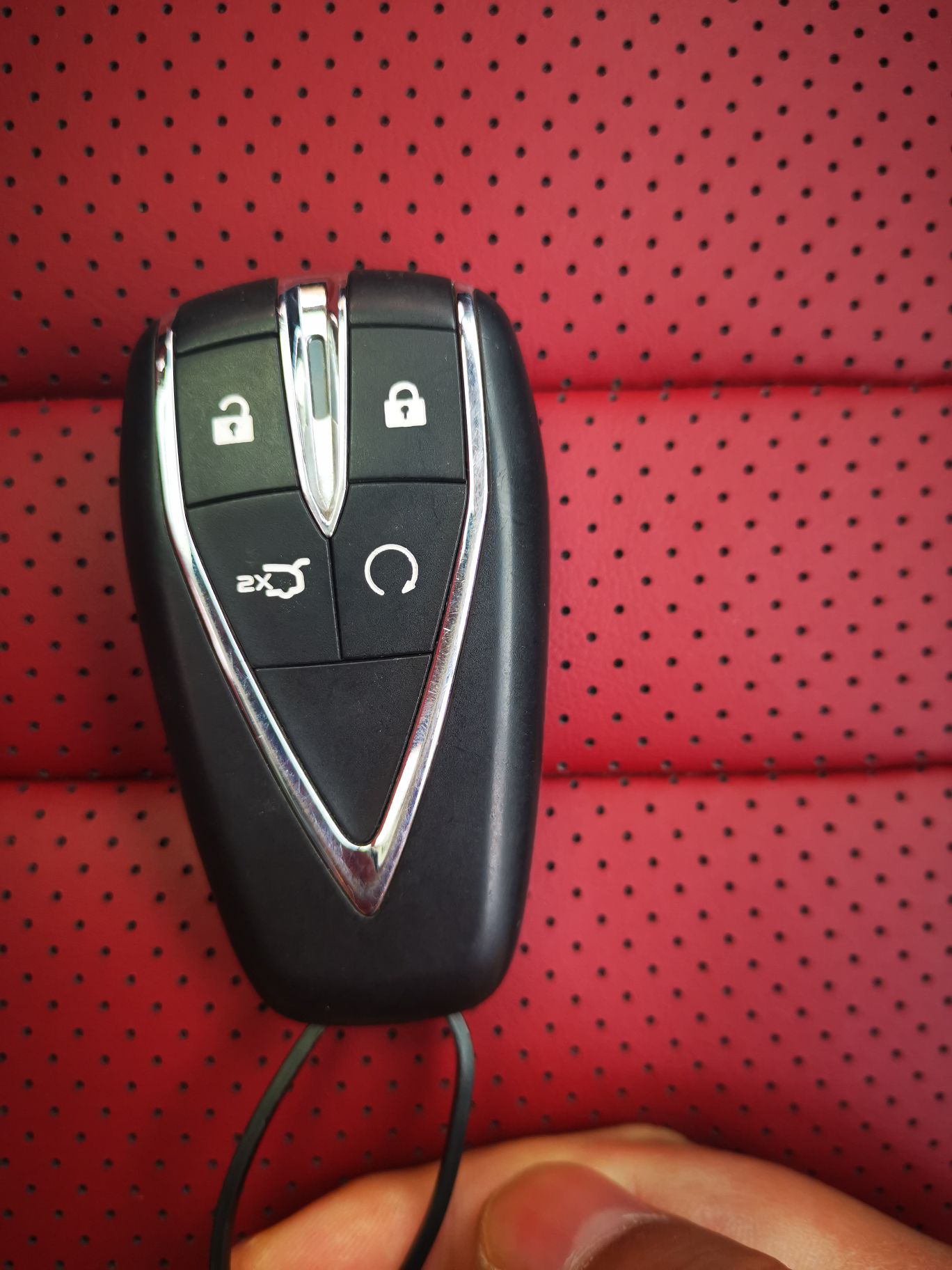 长安cs75plus2020款15t自动尊贵型国Ⅵ