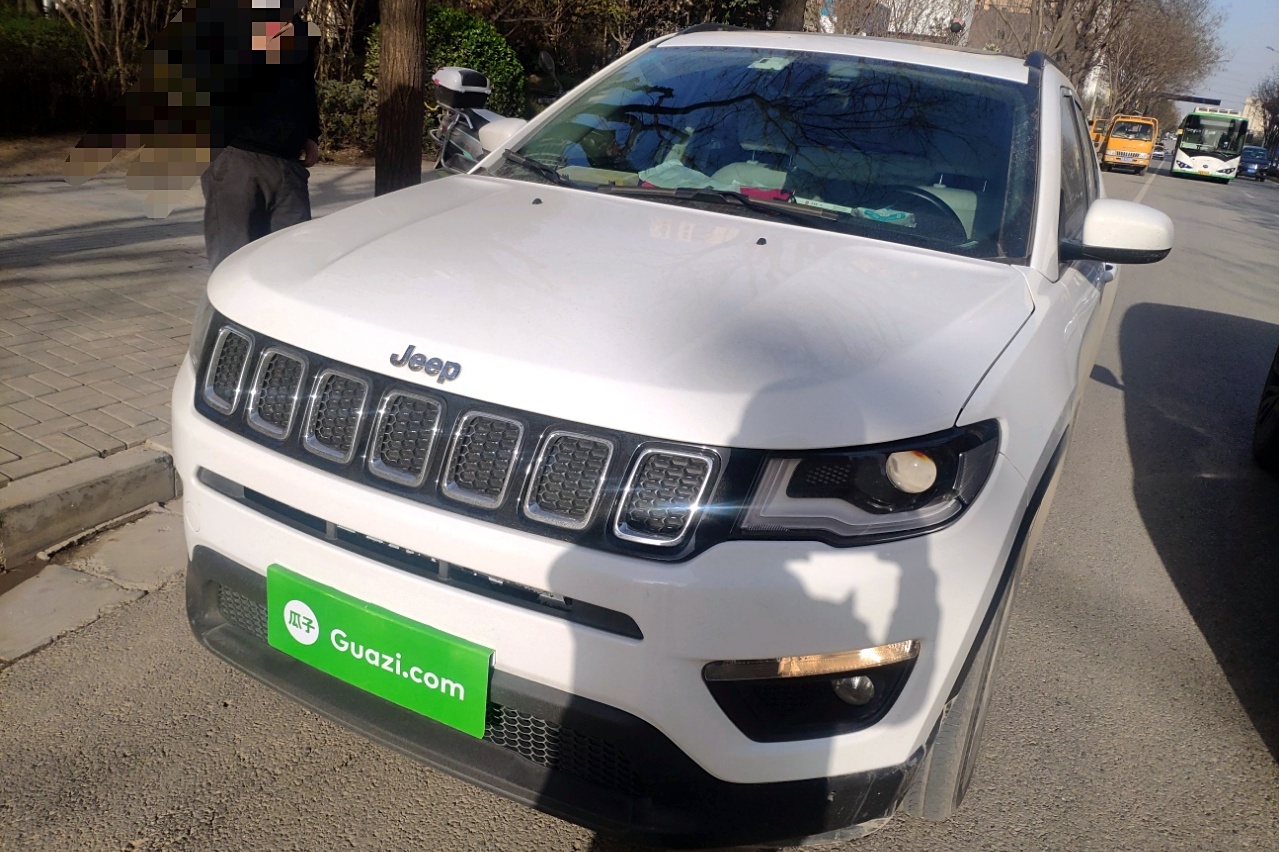 jeep 指南者 2017款 200t 自动家享版 车辆图片