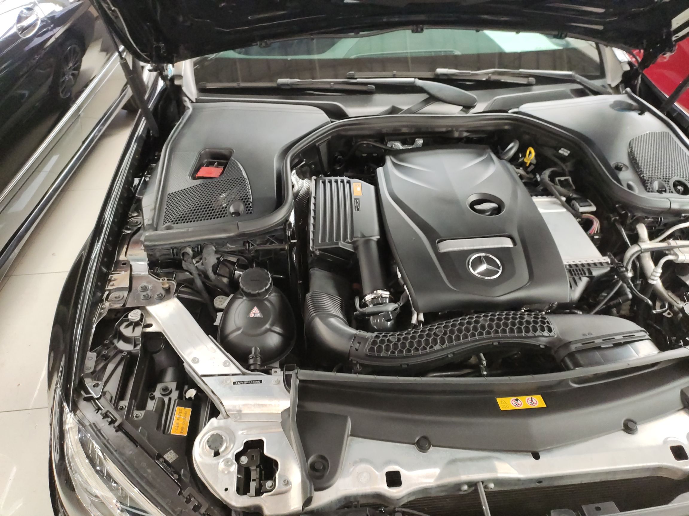 奔驰E级 E300 2017款 2.0T 自动 汽油 运动型 (国Ⅴ) 