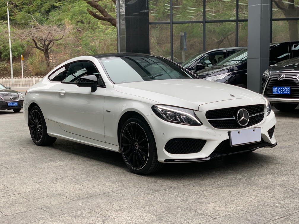 奔驰c级coupec300进口2018款20t自动汽油轿跑璨夜特别版