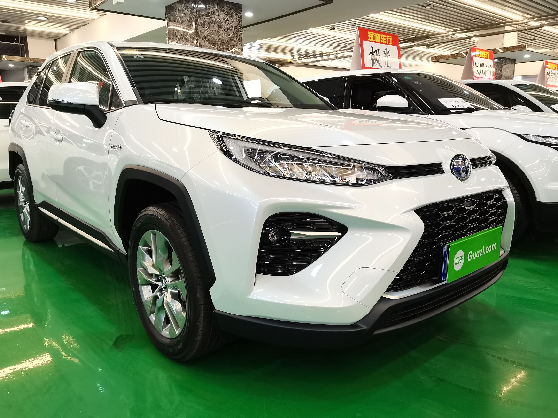 丰田威兰达2020款25l自动豪华版国Ⅵ