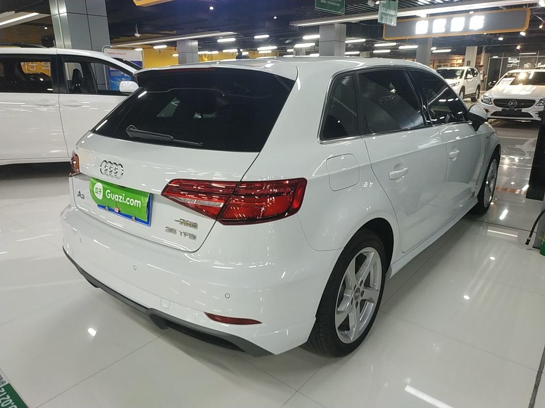 奧迪a335tfsi2020款14t自動汽油時尚型sportback國Ⅵ