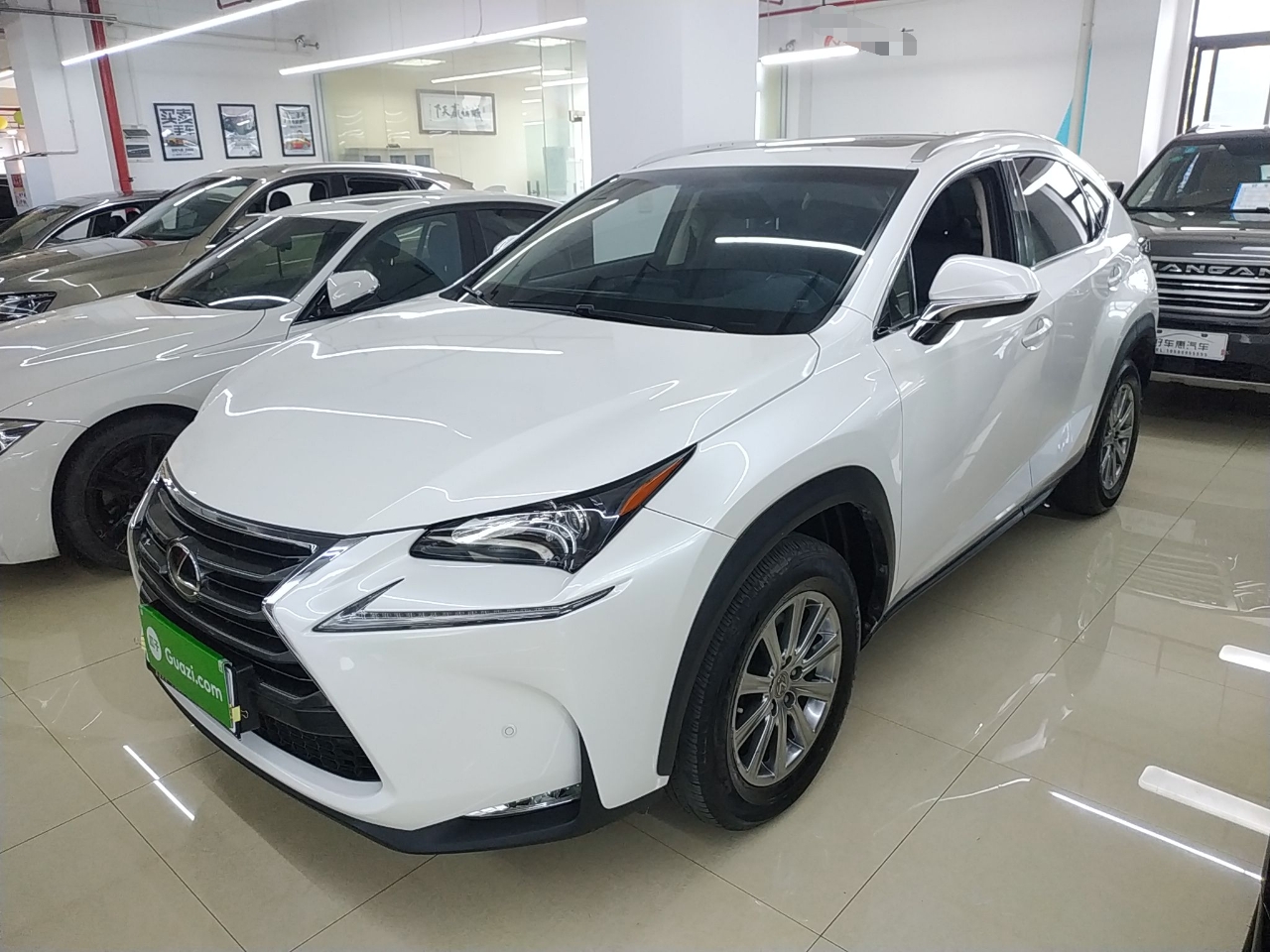 雷克萨斯nx 200 [进口] 2016款 2.0l 自动 锋尚版