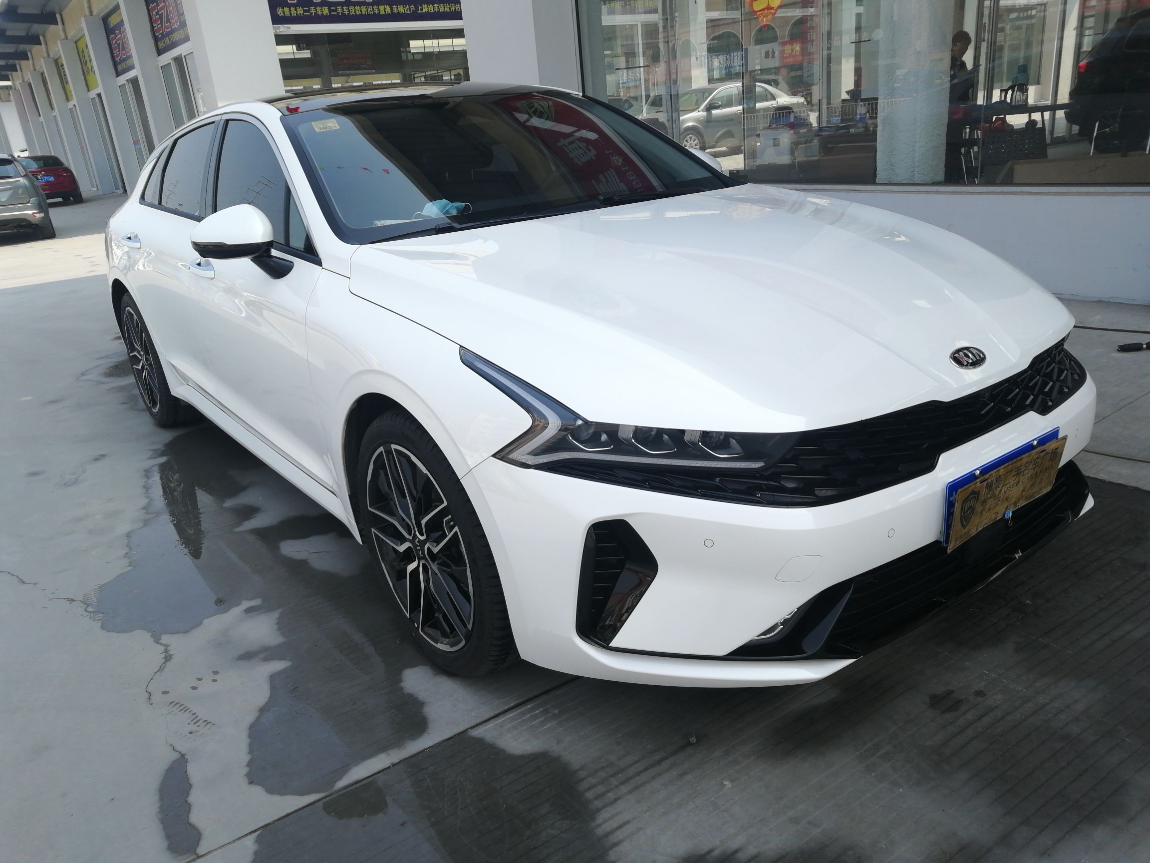 起亚k52020款20t自动380tgtline旗舰版国Ⅵ