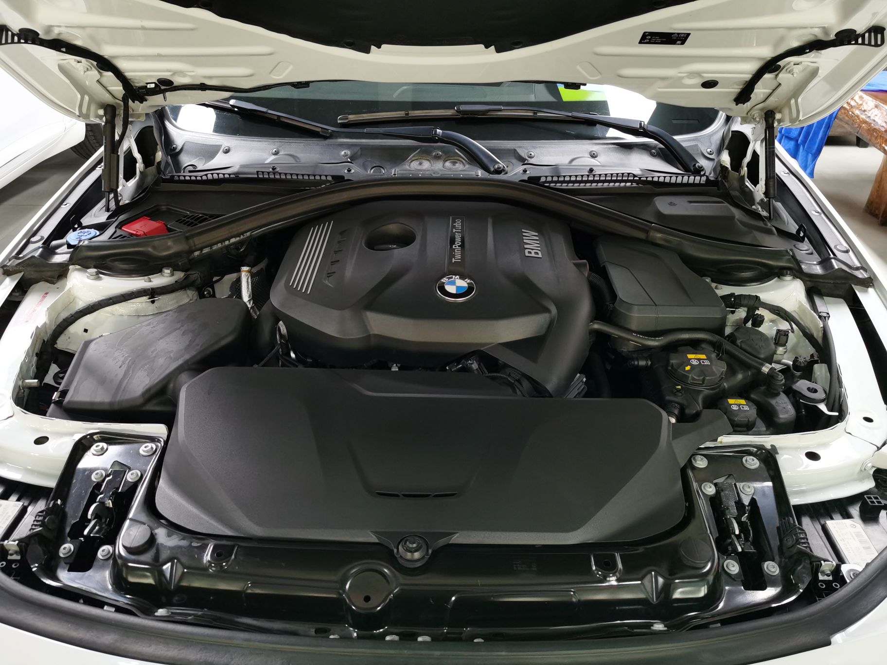 宝马3系320li2018款20t自动汽油时尚型国Ⅴ