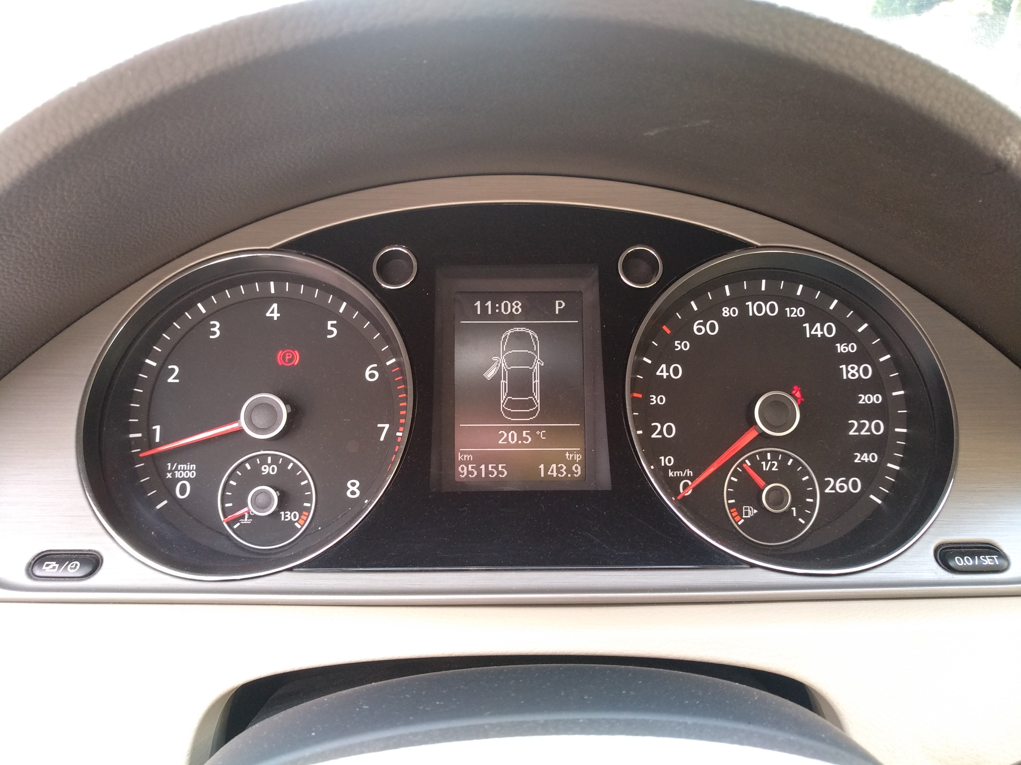 大众迈腾2013款18t自动汽油领先型国Ⅳ