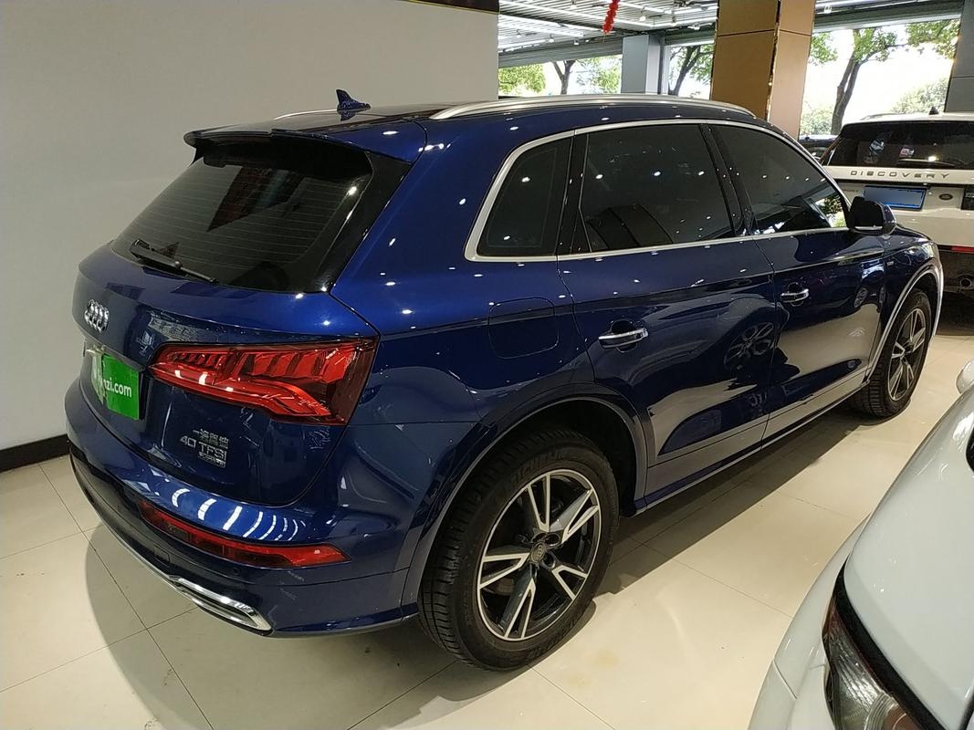 奥迪Q5L 40TFSI 2018款 2.0T 自动 荣享时尚型 (国Ⅴ) 