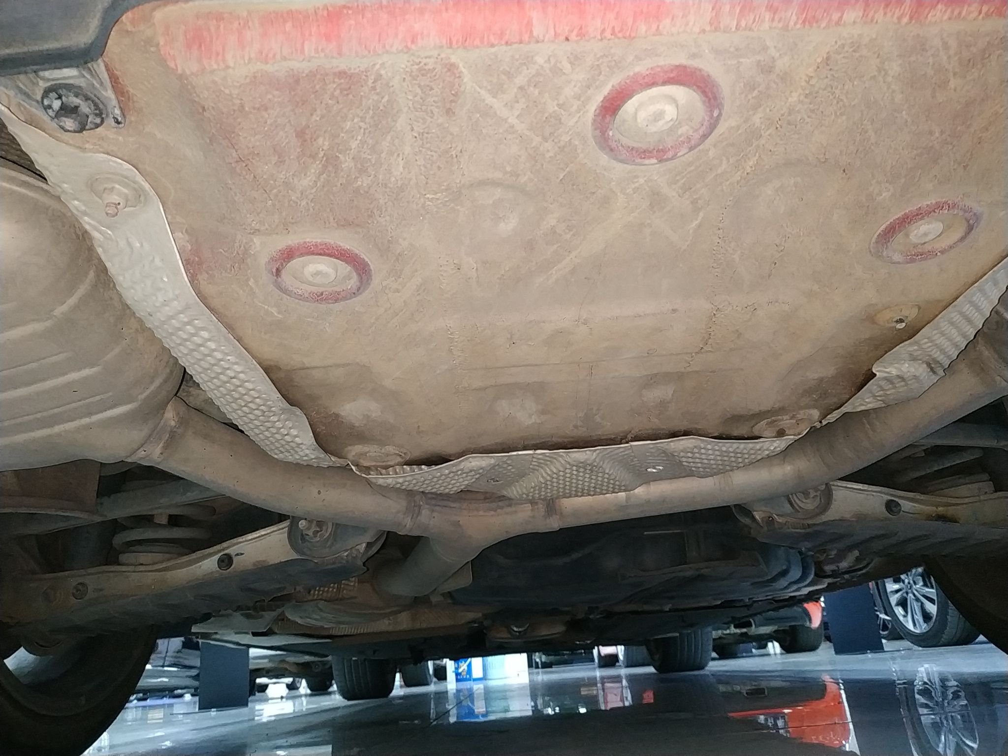 奥迪a4l2017款20t自动时尚型国Ⅴ