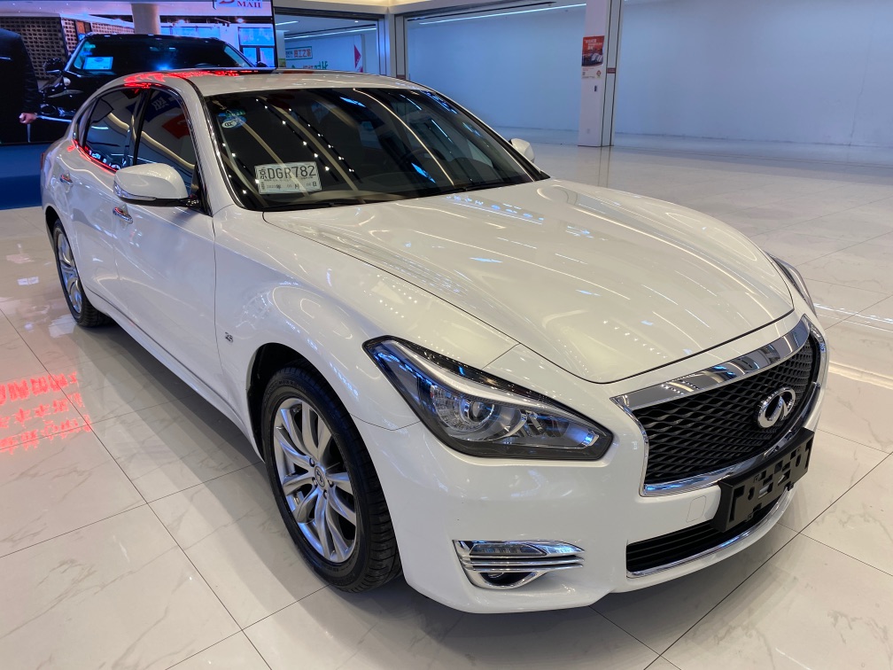 英菲尼迪q70l進口2015款25l自動精英版