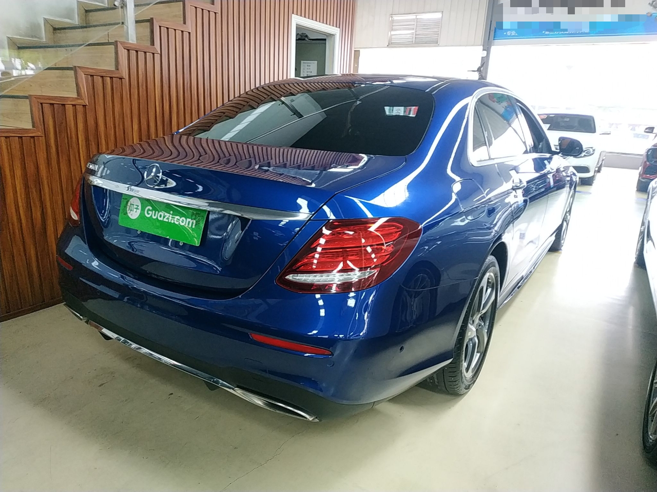 奔驰E级 E300L 2017款 2.0T 自动 汽油 运动豪华型 (国Ⅴ) 