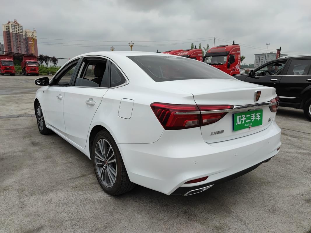 荣威i6 2019款 1.6L 自动 4G互联至尊大赞版 (国Ⅵ) 