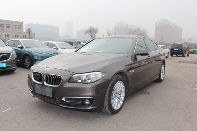 宝马5系 525Li 2014款 2.0T 自动 汽油 豪华设计套装 (国Ⅳ) 