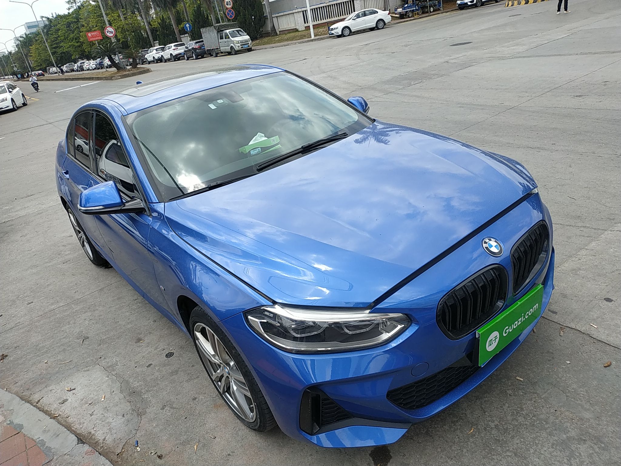 宝马1系125i2020款20t自动领先型m运动套装国Ⅵ