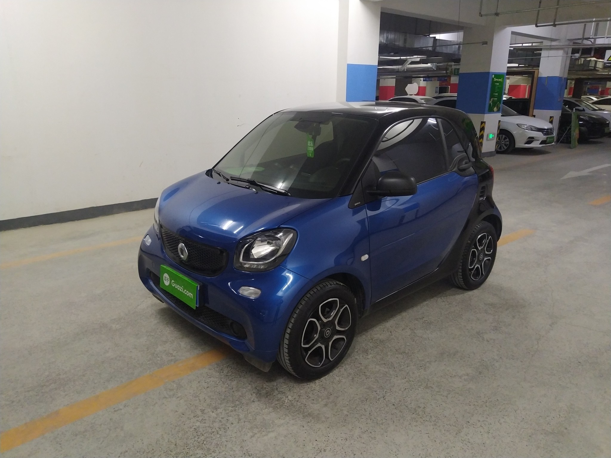 SmartForTwo [进口] 2019款 0.9T 自动 汽油 风擎版 