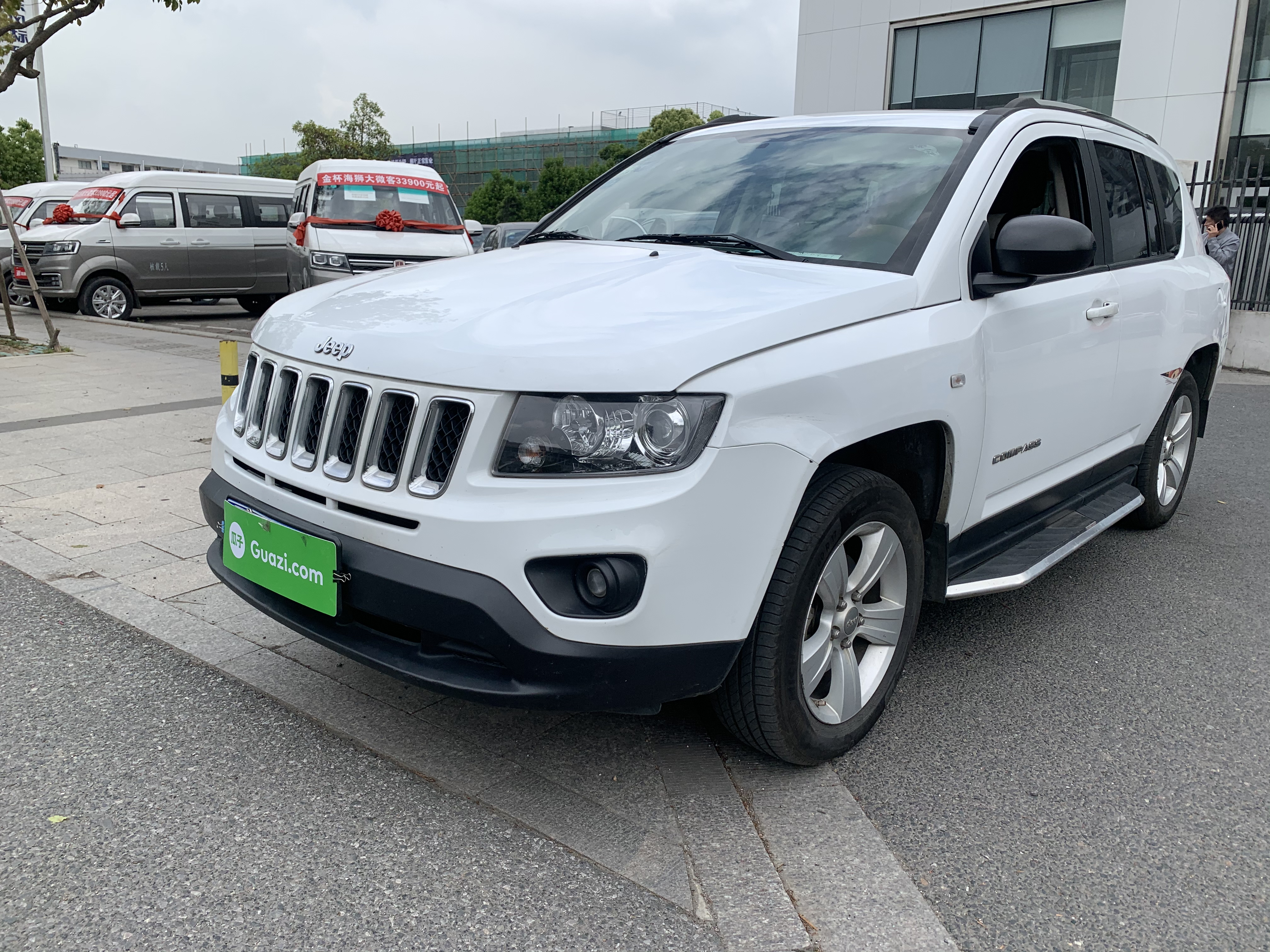 吉普指南者进口2014款20l自动前驱运动版