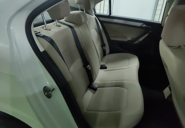 大众捷达 2015款 1.4L 手动 汽油 舒适型 (国Ⅳ) 