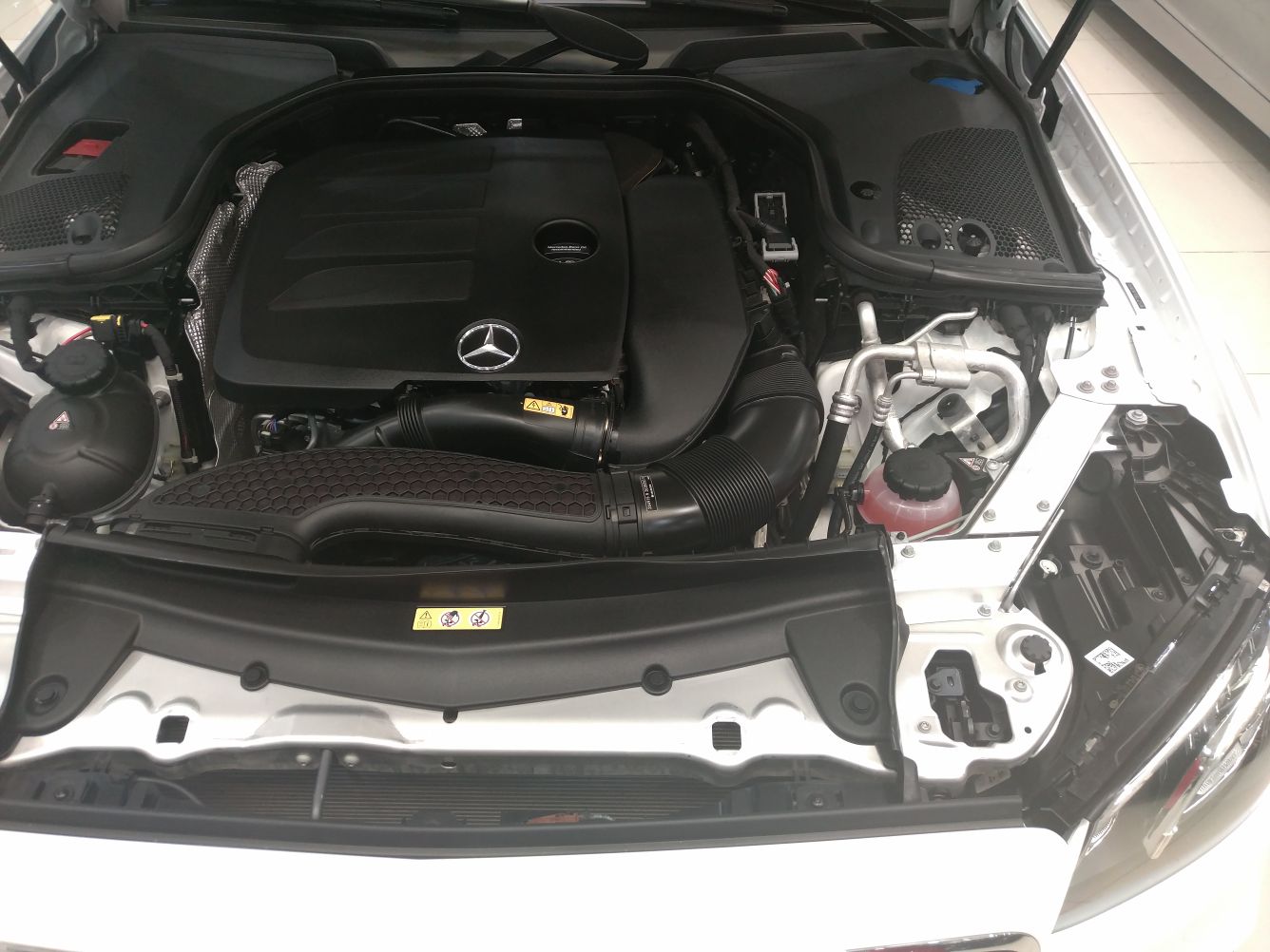 奔驰E级 E260 [进口] 2020款 1.5T 自动 汽油 运动版4MATIC 