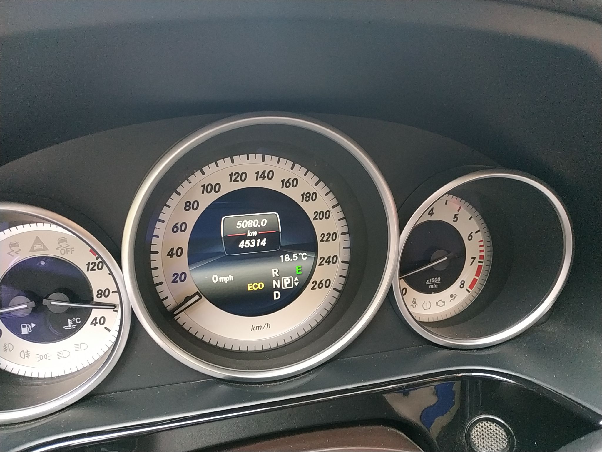奔驰E级 E260L 2014款 1.8T 自动 汽油 改款运动豪华型 (国Ⅳ) 