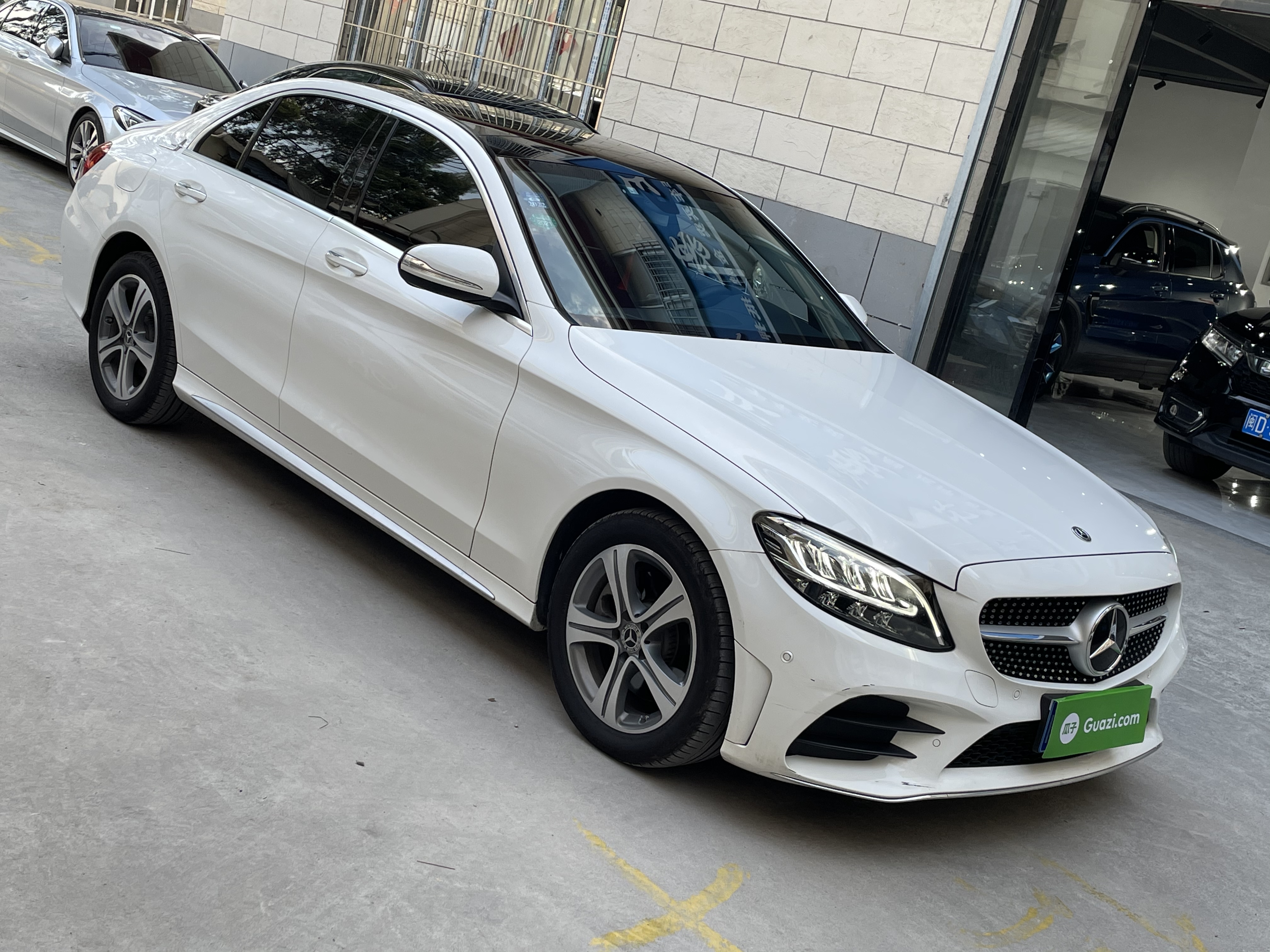 奔驰c级 c260l 2020款 1.5t 自动 运动版 (国Ⅵ)