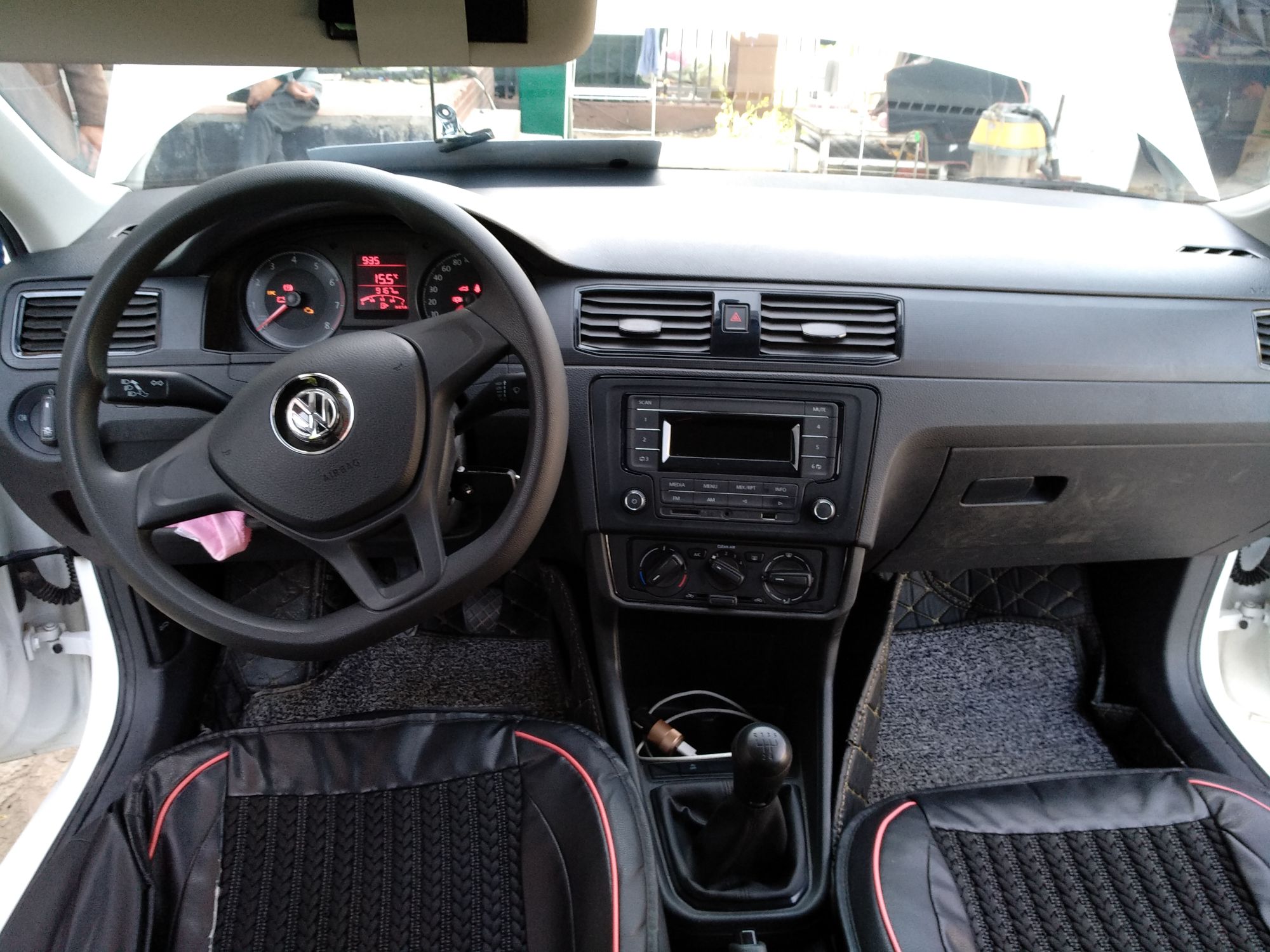 大众桑塔纳2019款15l手动风尚版国Ⅵ