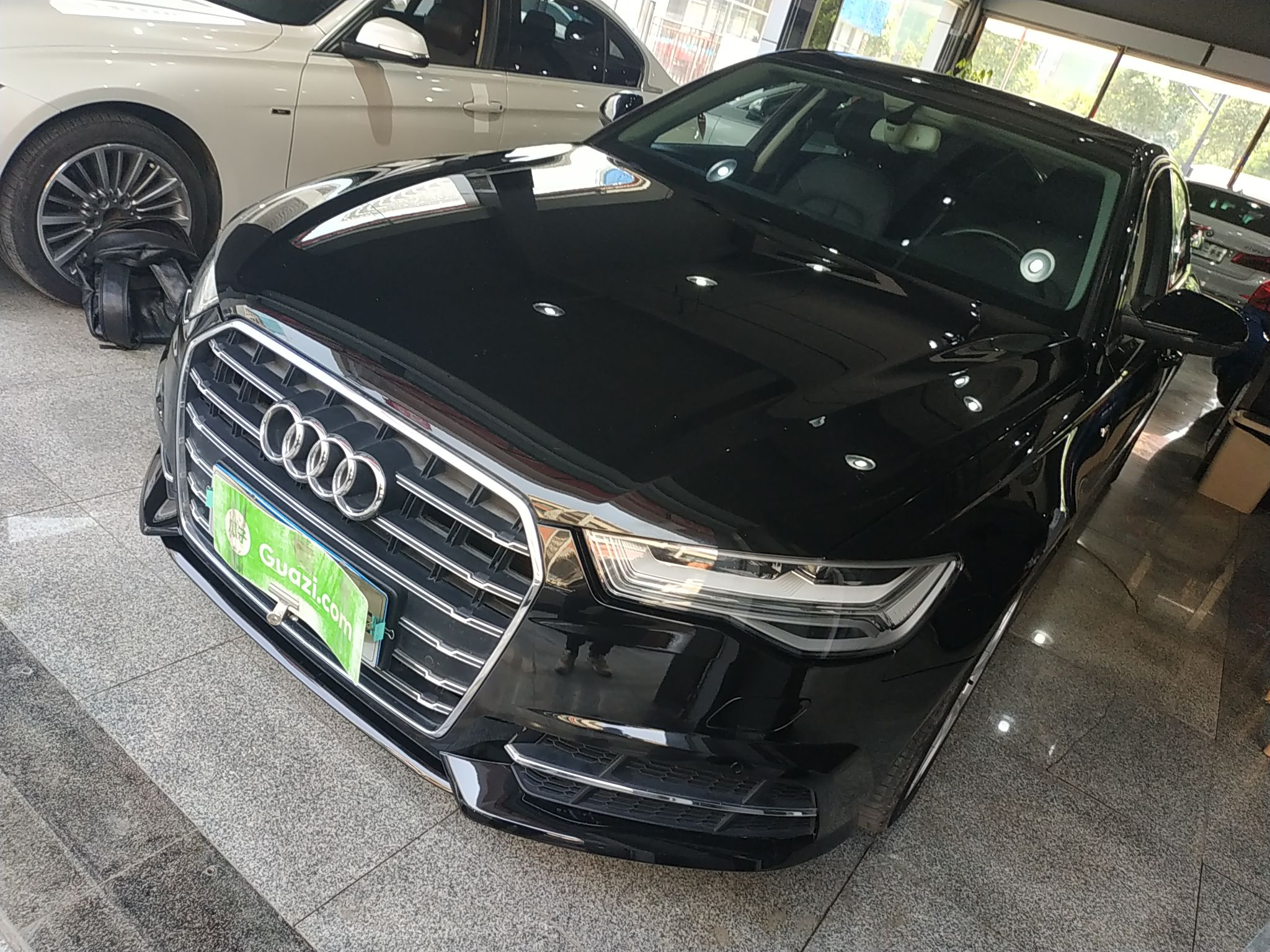 奥迪A6L 35TFSI 2018款 2.0T 自动 时尚型30周年纪念版 (国Ⅴ) 