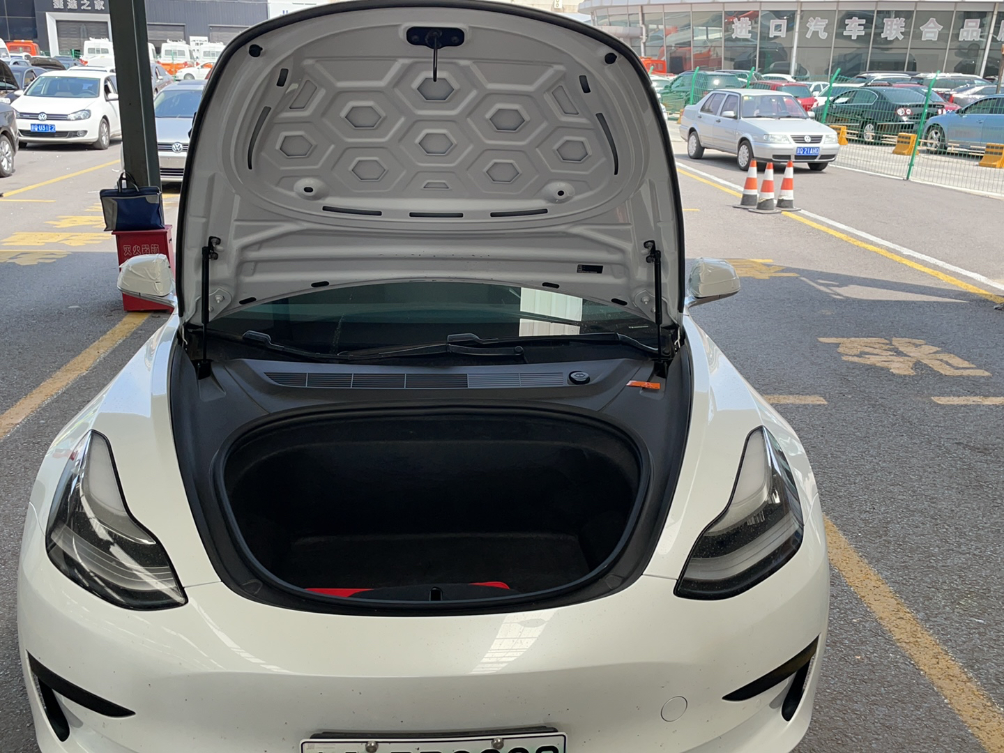 特斯拉model32019款自动标准续航升级版纯电动