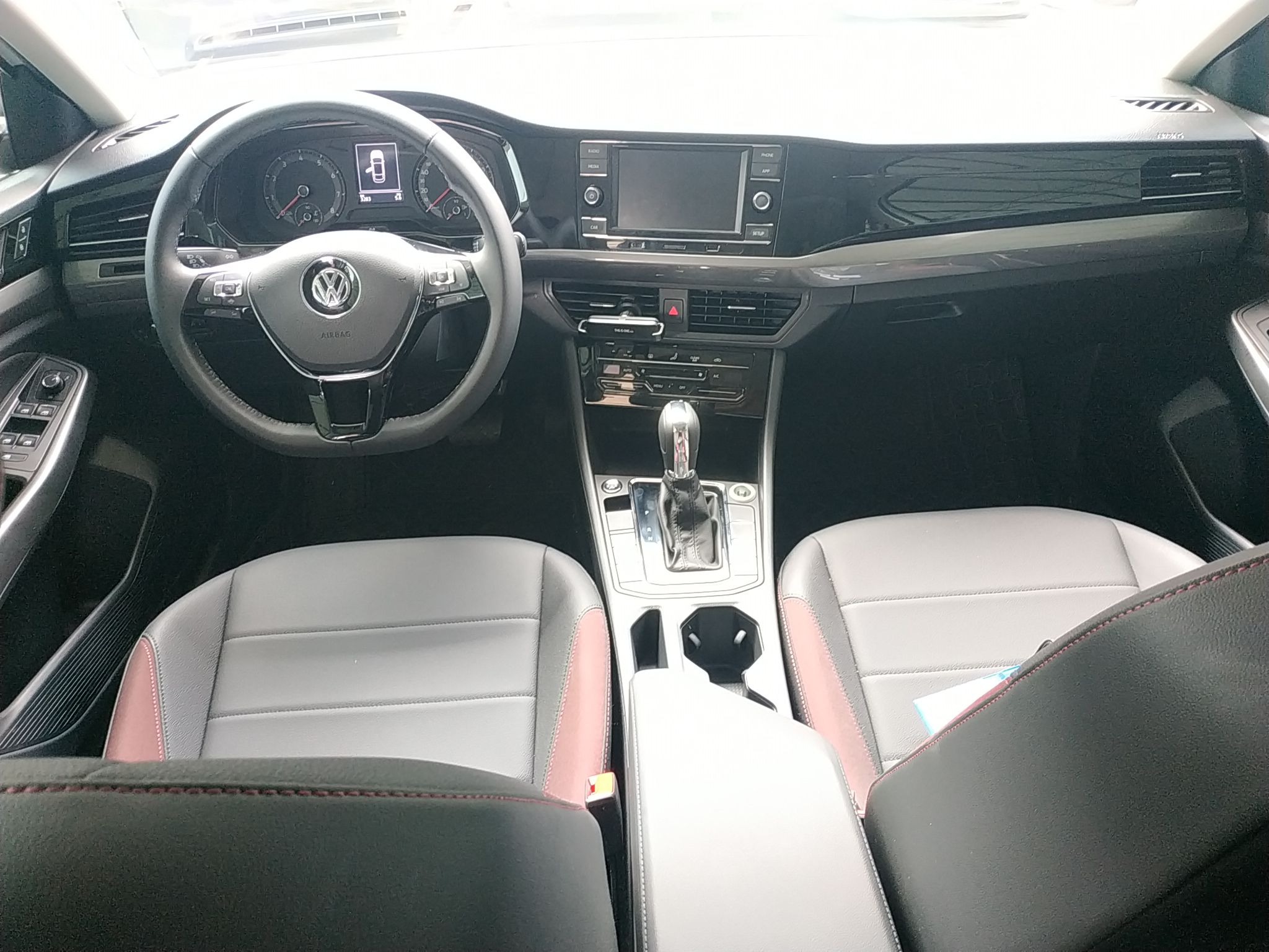 大众宝来2020款15l自动4门5座三厢车精英型国Ⅵ