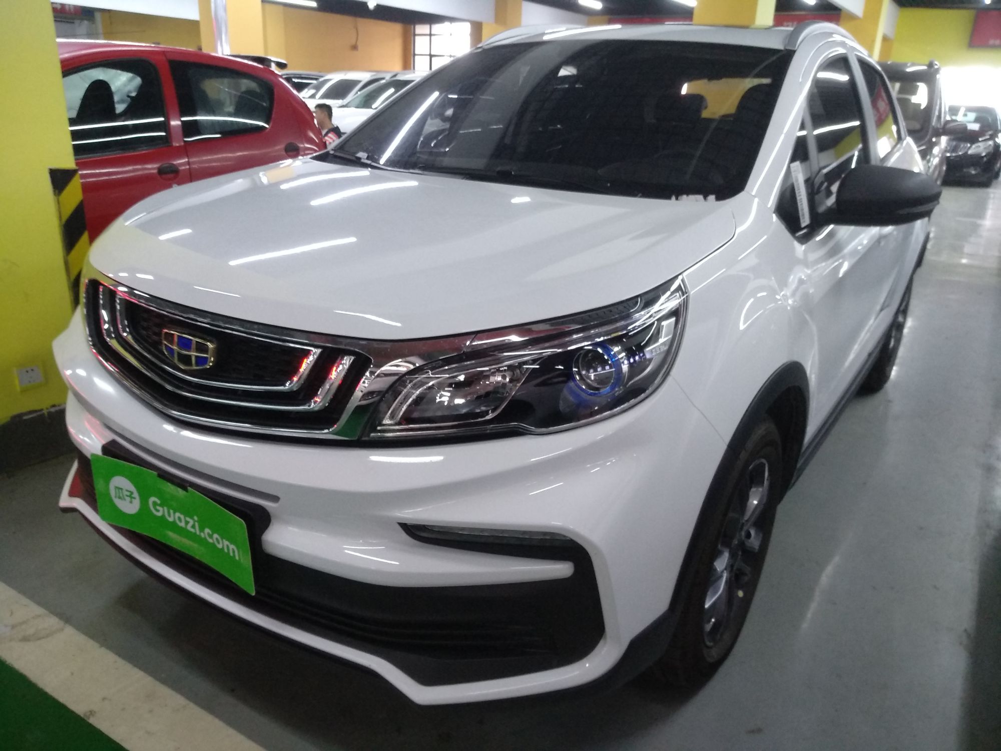 吉利远景x32020款15l自动前驱尊贵型国Ⅵ