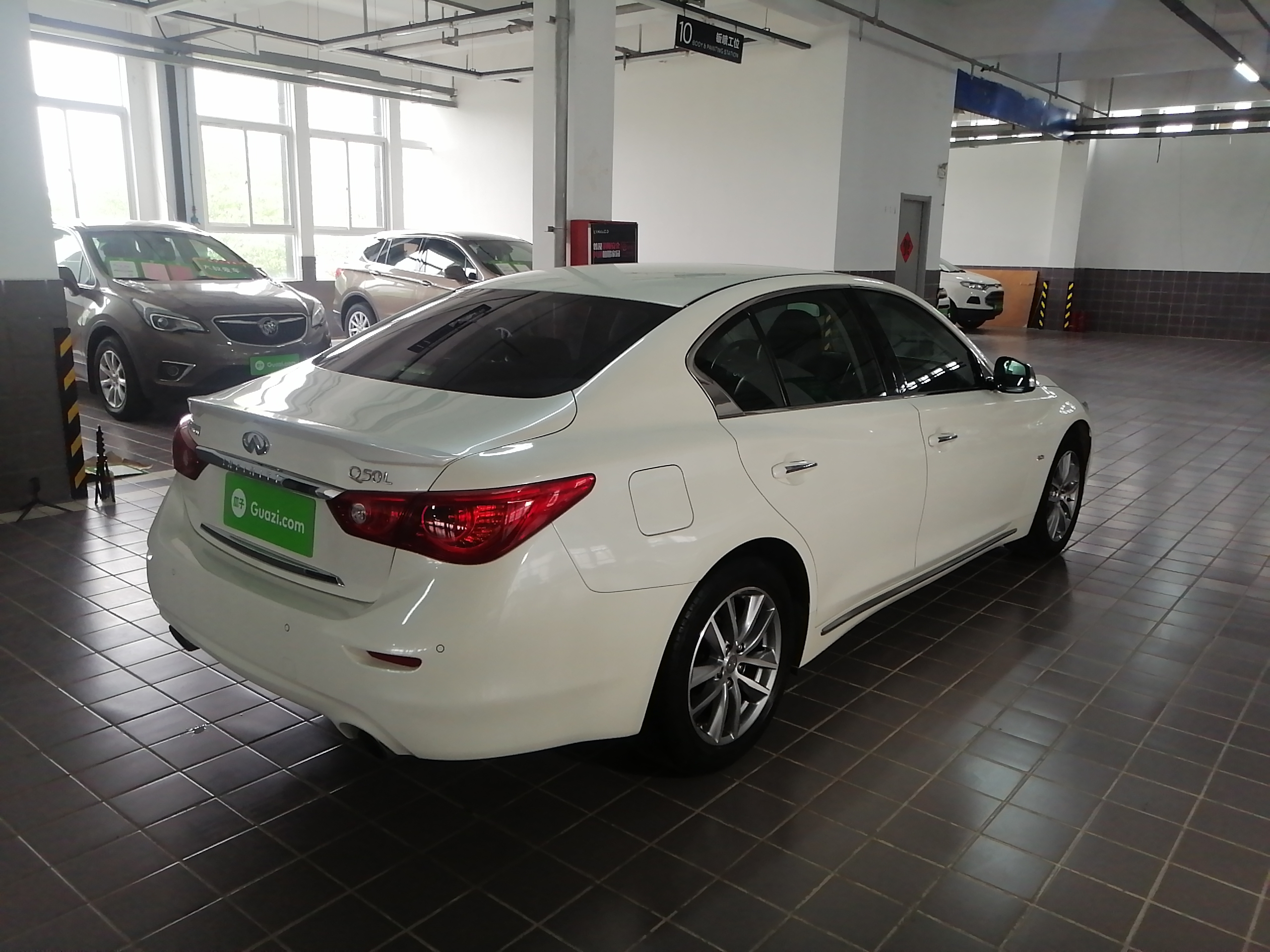 英菲尼迪Q50L 2016款 2.0T 自动 舒适版 (国Ⅴ) 