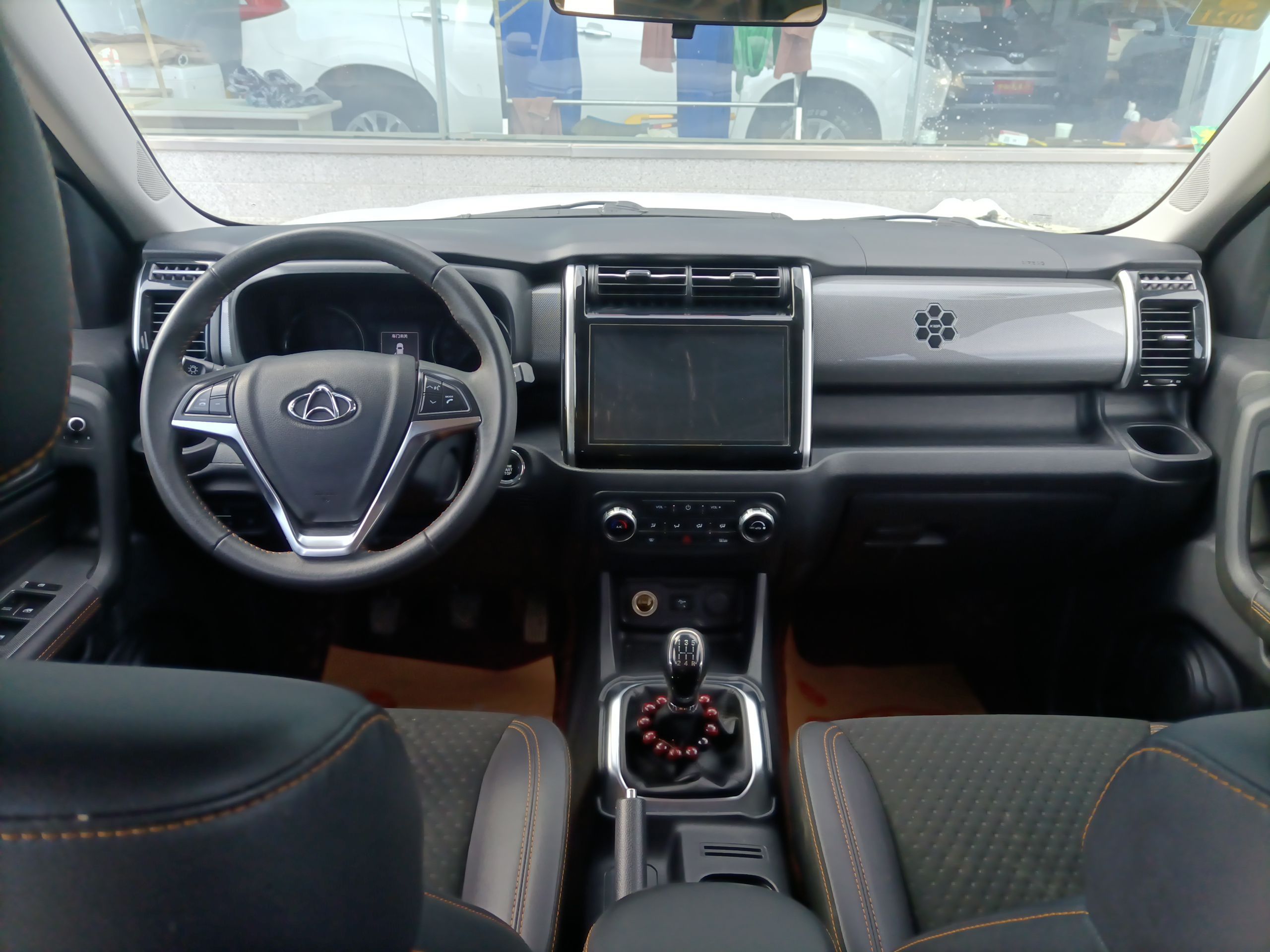 长安欧尚欧尚x70a2018款15l手动后驱豪华型国Ⅴ