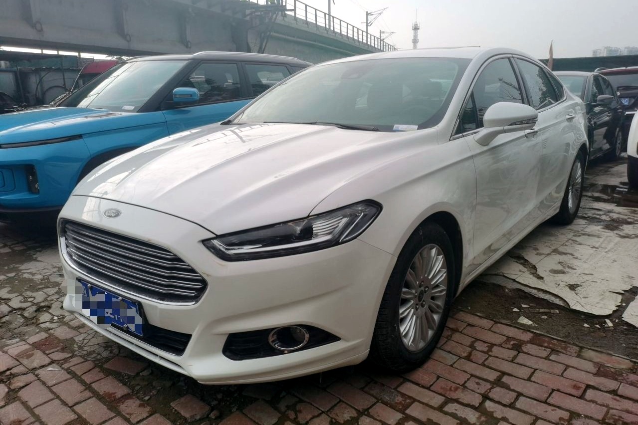 福特 蒙迪欧 2013款 2.0l gtdi200时尚型