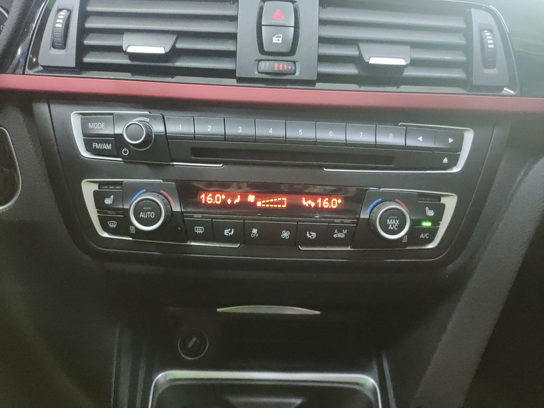 宝马3系 320Li 2015款 2.0T 自动 汽油 超悦版运动设计套装 (国Ⅳ) 