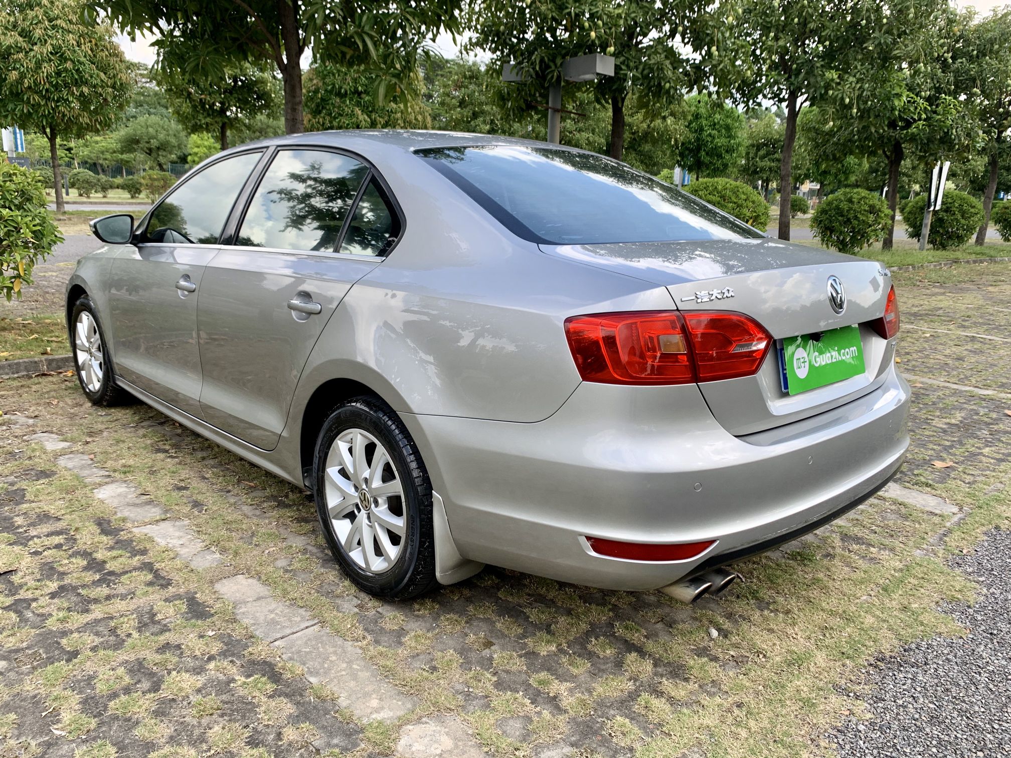 大众速腾 2012款 1.4t 自动 豪华型 (国Ⅳ)