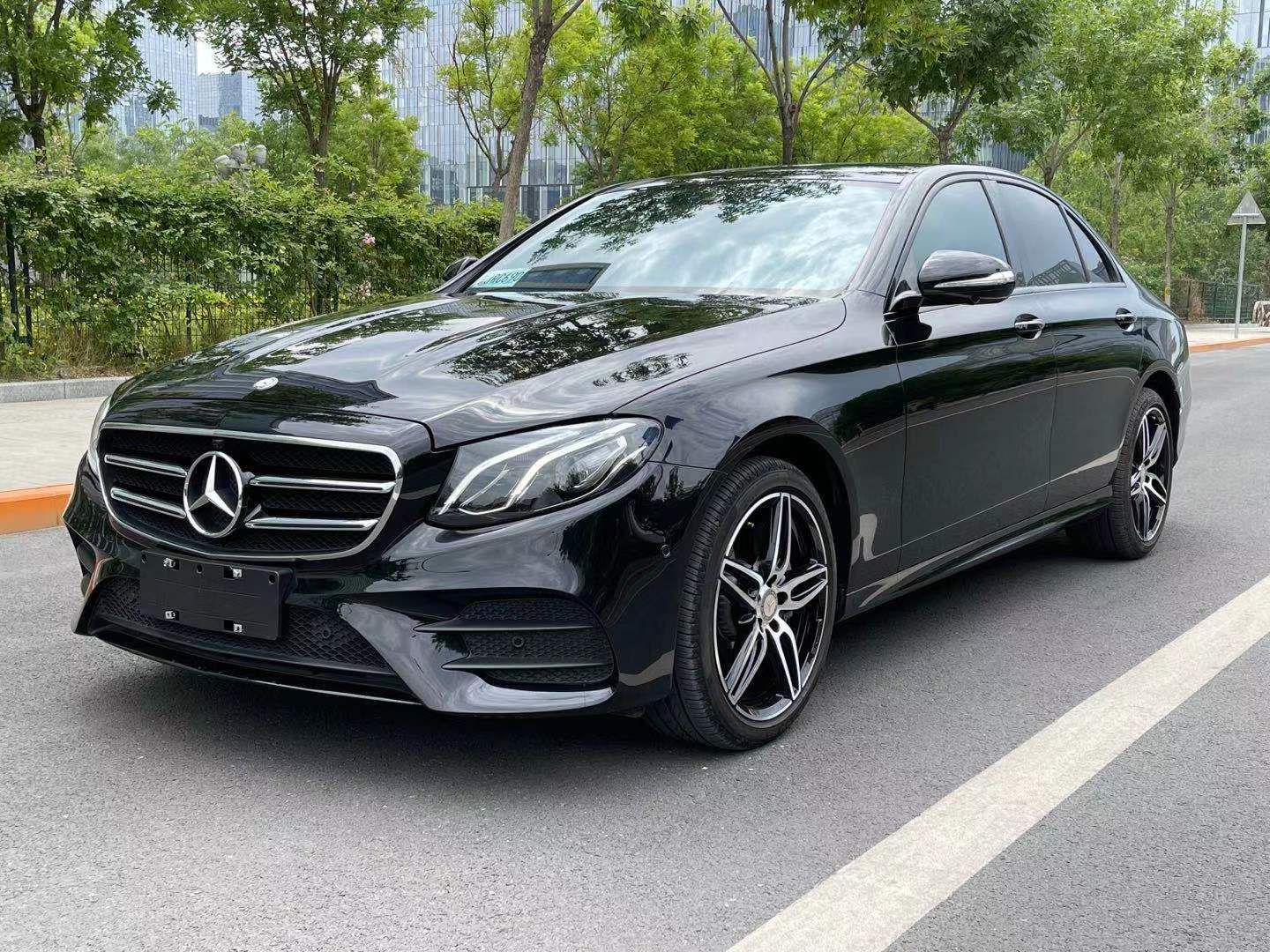 奔驰e级e3002017款20t自动汽油运动型改款国Ⅴ