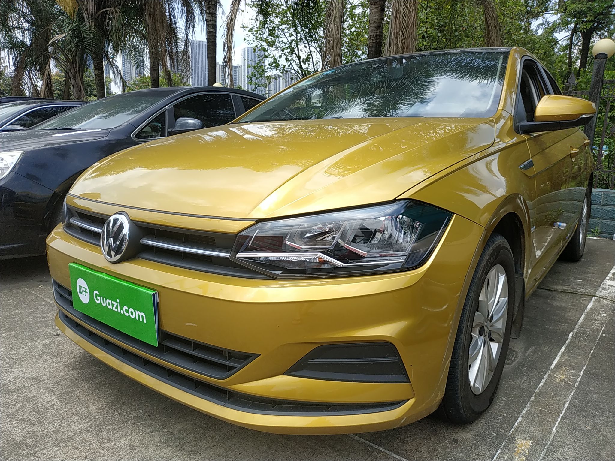 大众polo2019款15l自动5门5座两厢车炫彩科技版国Ⅵ