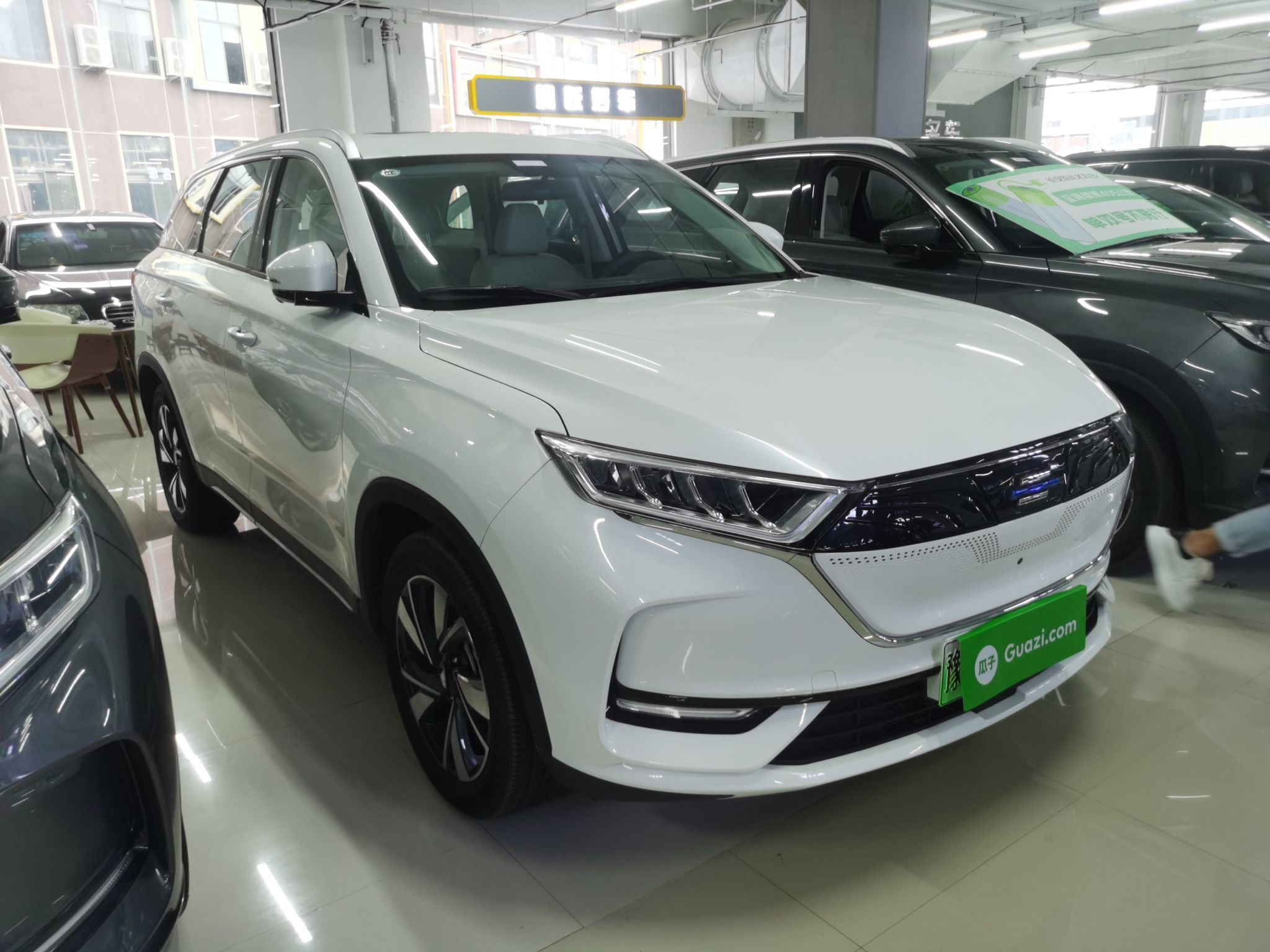 長安歐尚歐尚x7ev2020款自動尊享型405純電動