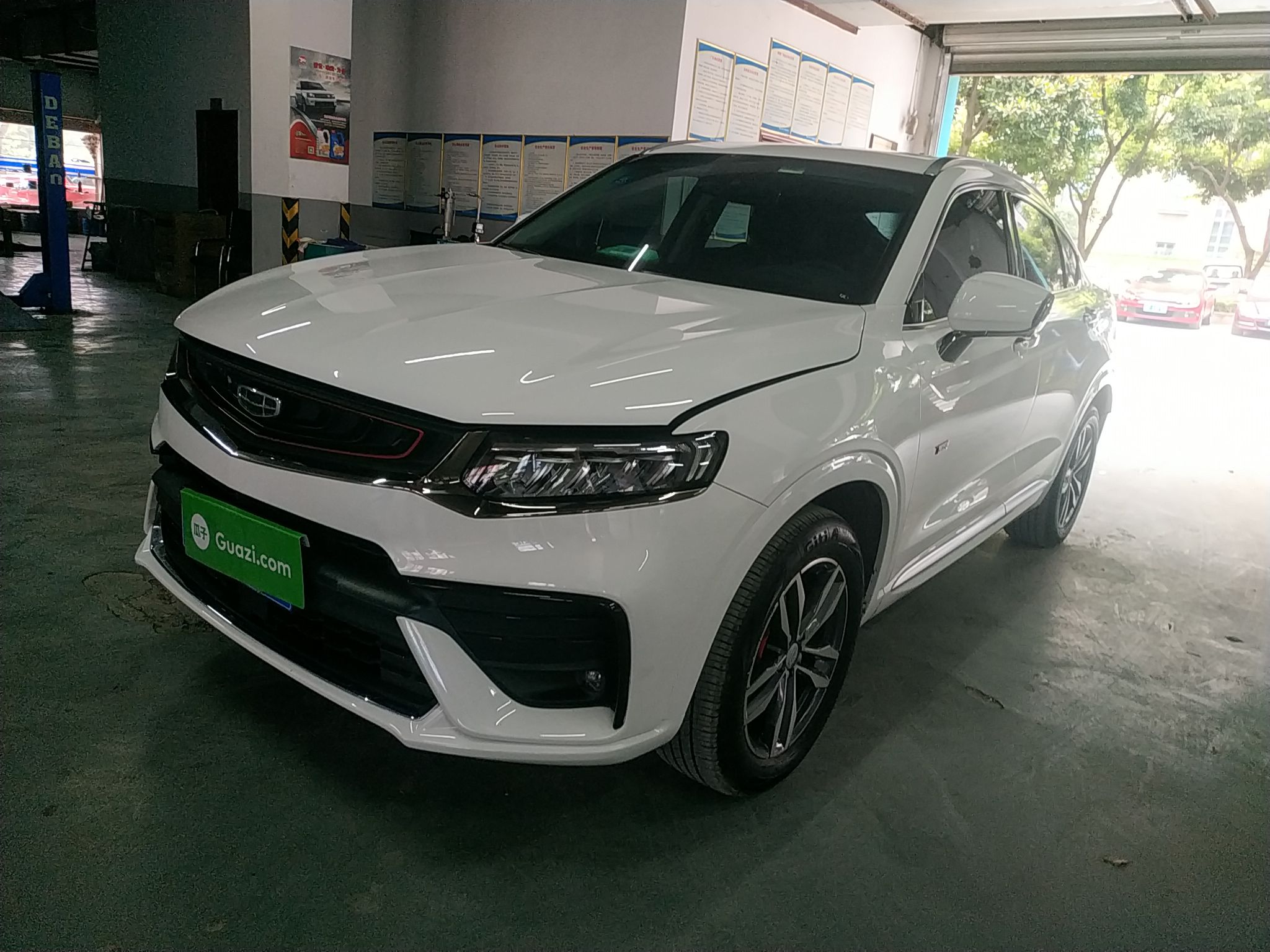 吉利星越 2019款 2.0t 自动 耀星者 (国Ⅵ)