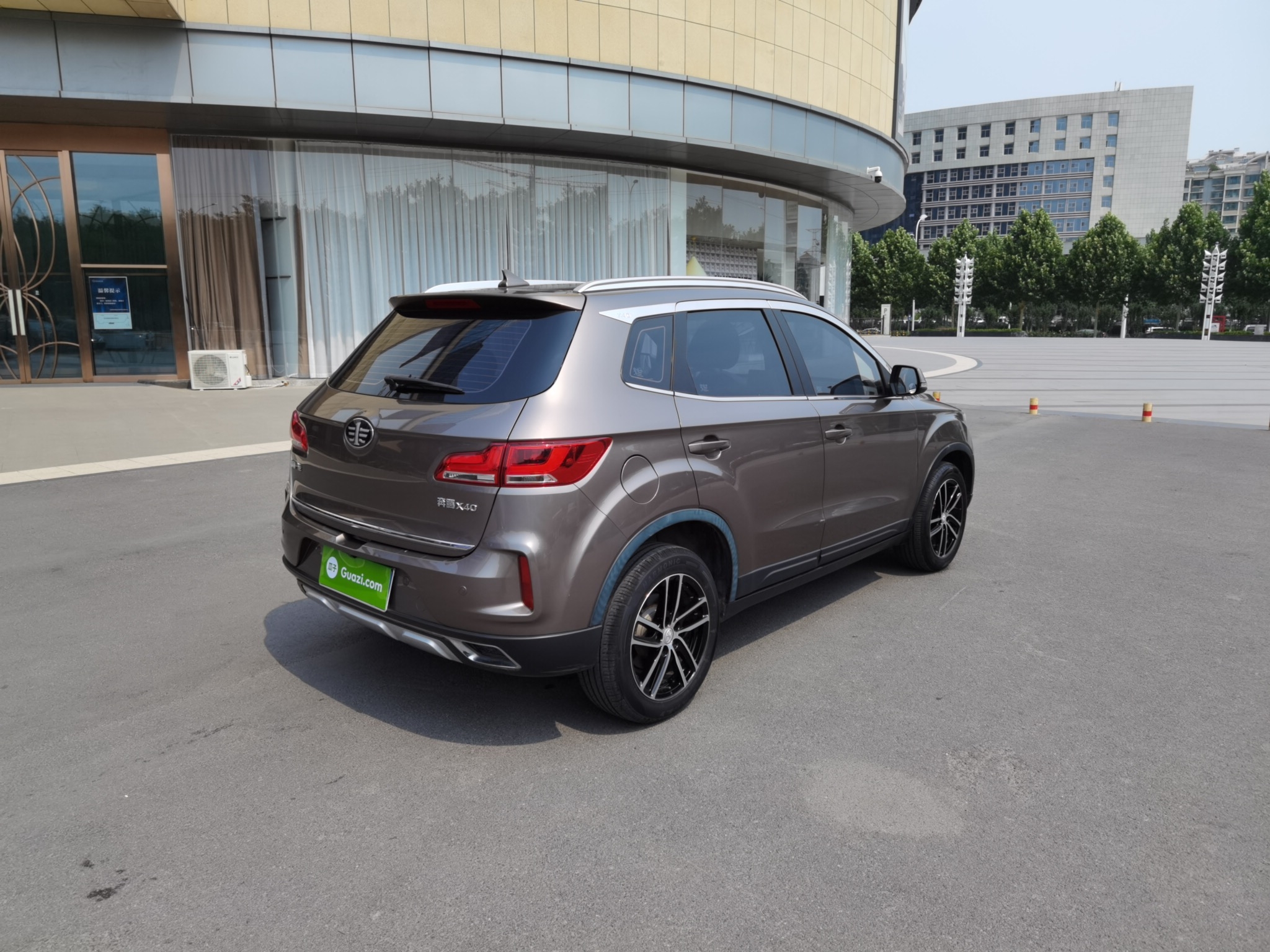 奔腾X40 2017款 1.6L 自动 豪华型 (国Ⅴ) 