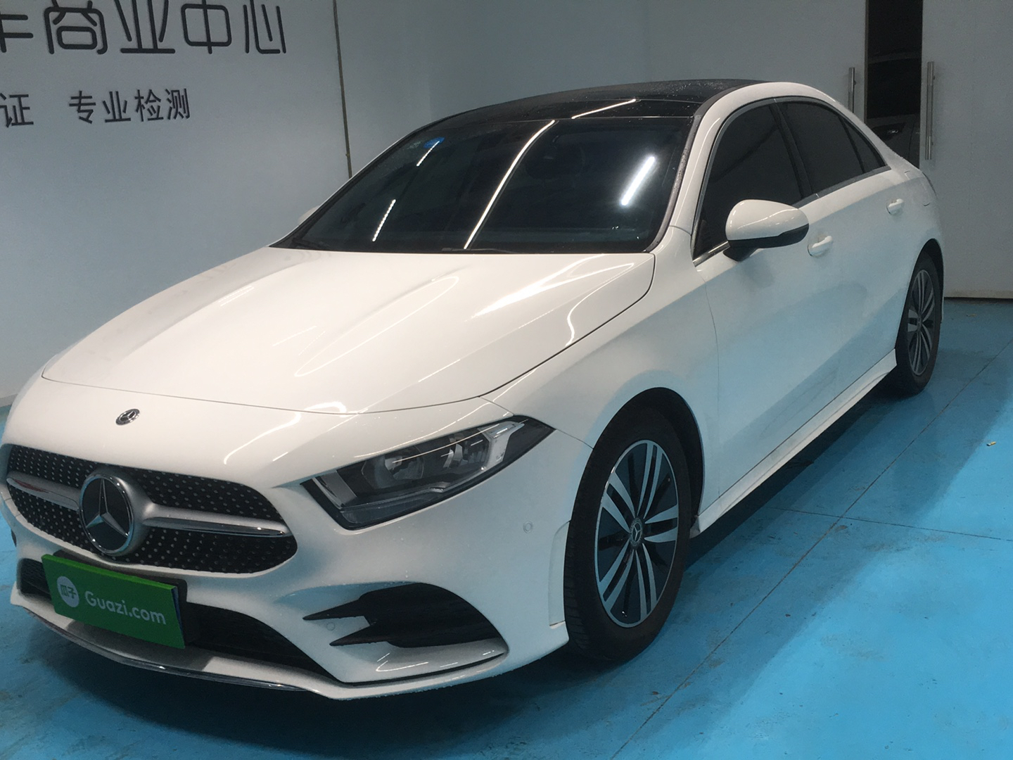 奔驰a级a180l2019款13t自动运动轿车版国Ⅵ