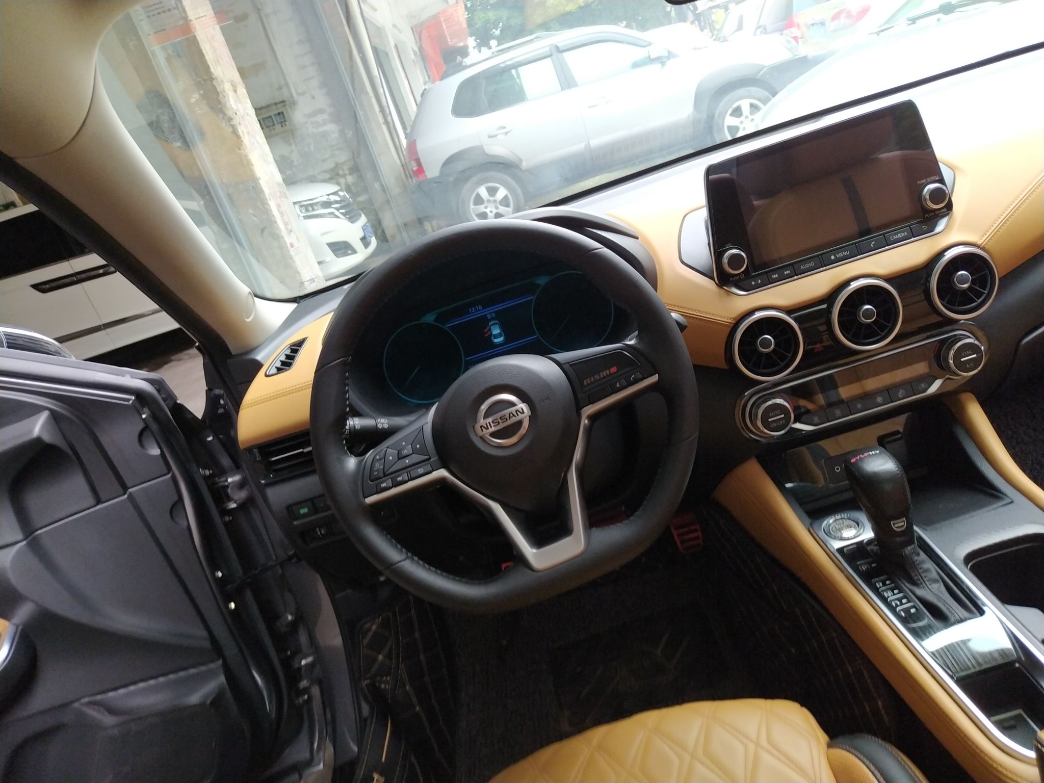 日产轩逸2020款16l自动top奢享版国Ⅵ