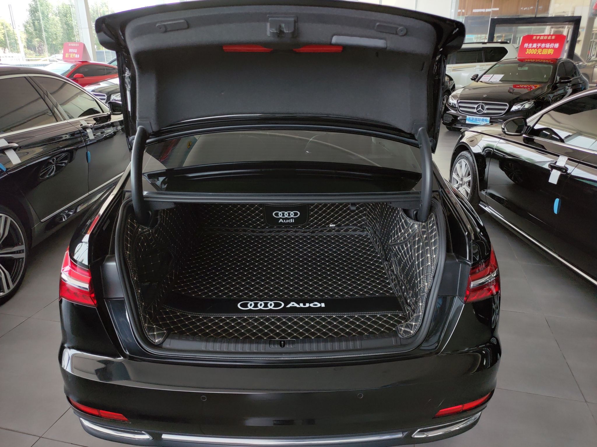 奥迪a6l 40tfsi 2019款 2.0t 自动 豪华致雅型 (国Ⅵ)