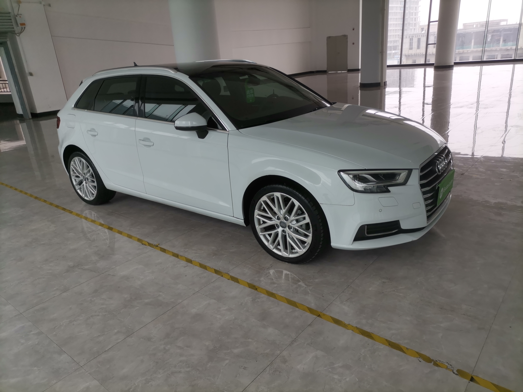 奧迪a335tfsi2019款14t自動汽油風尚型sportback國Ⅵ