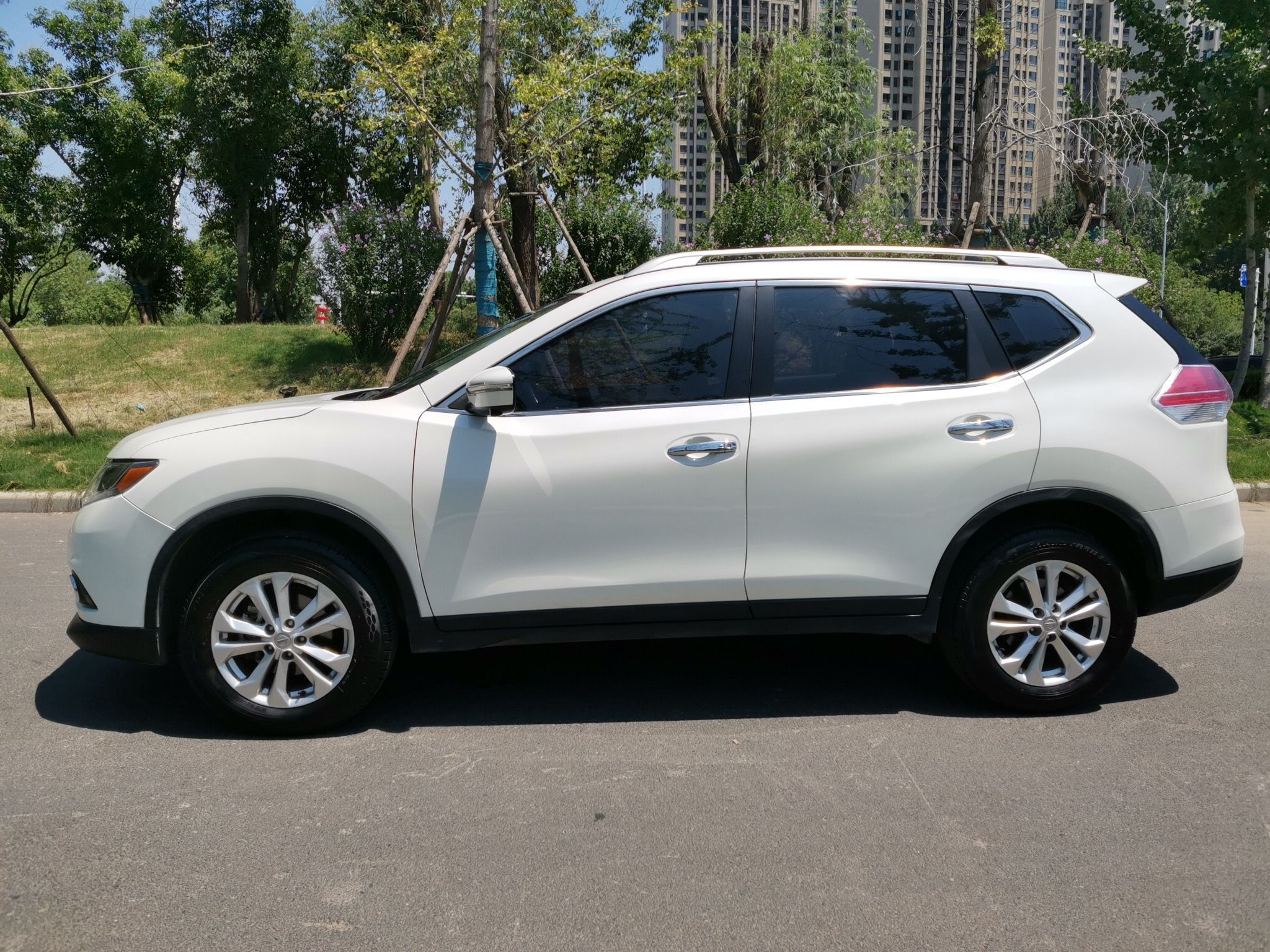 日产奇骏2014款20l自动前驱舒适版国Ⅳ