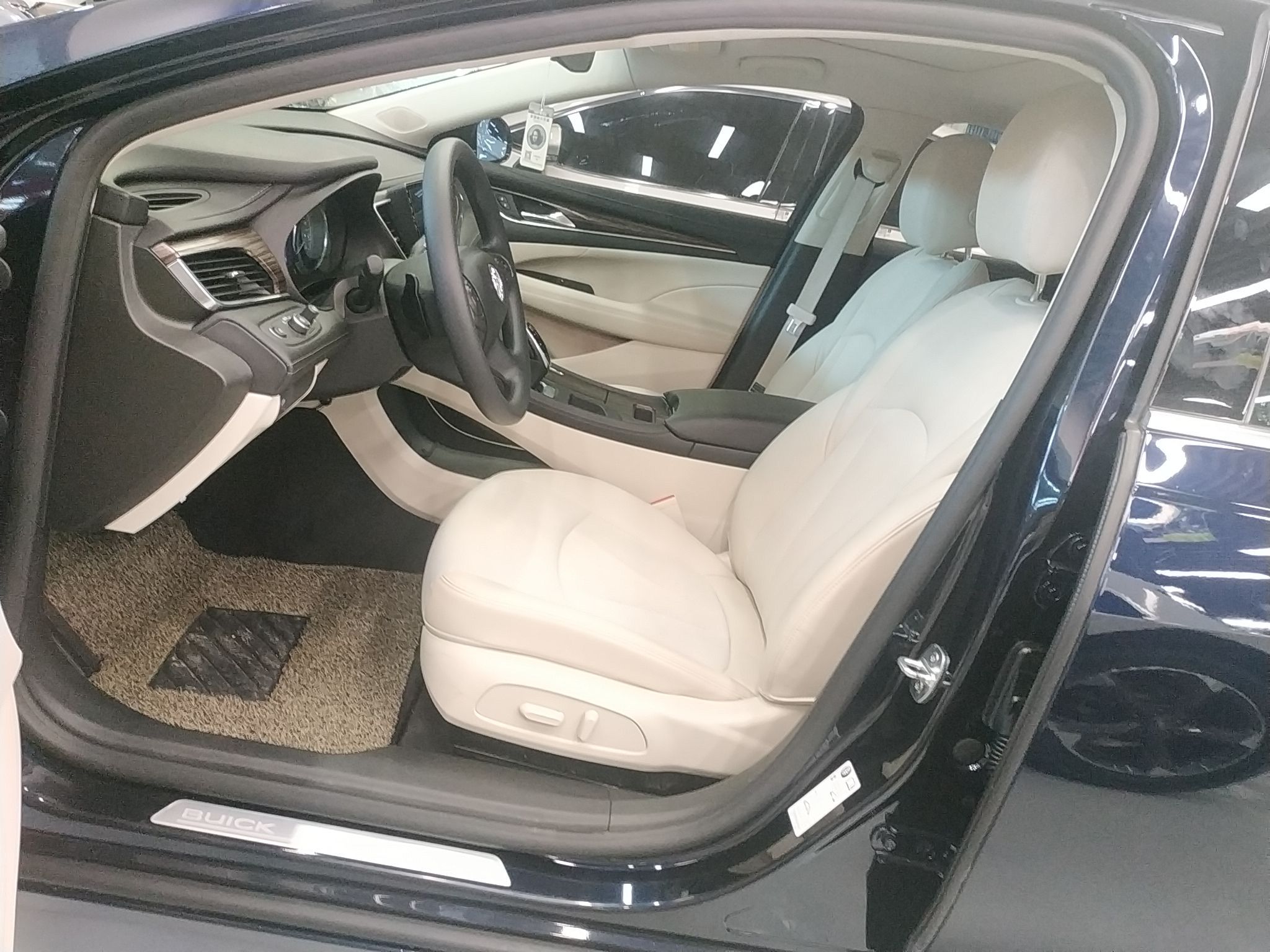 别克君越2019款20t自动28t精英型国Ⅵ