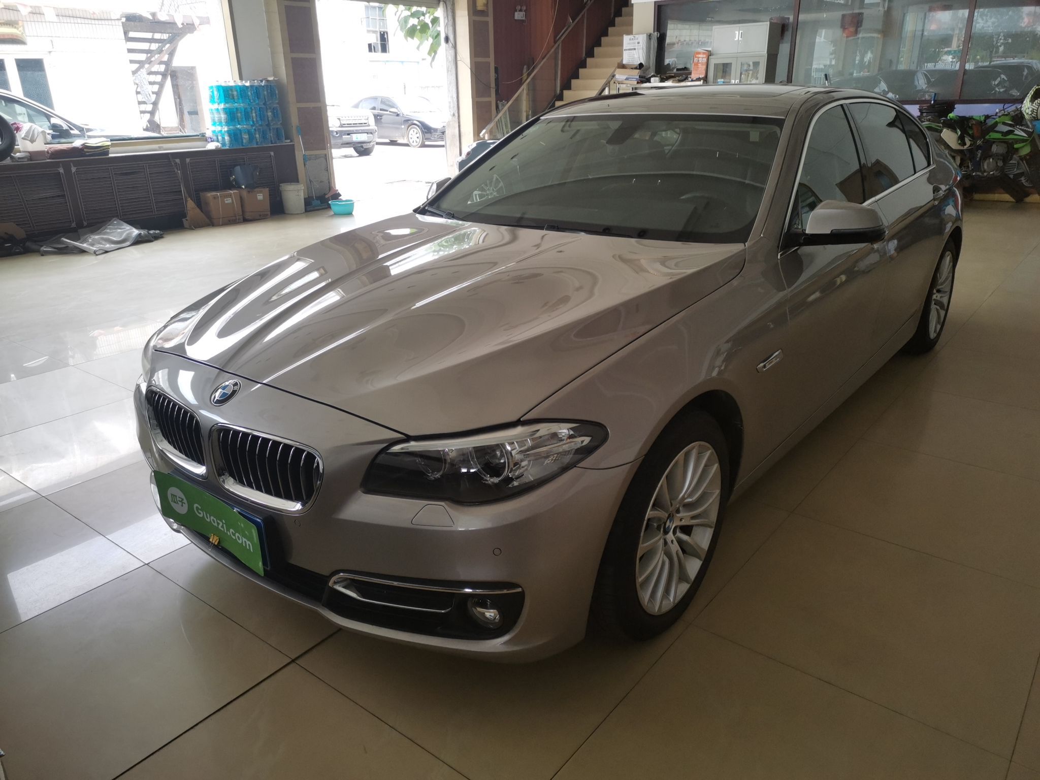 宝马5系 525Li 2014款 2.0T 自动 汽油 豪华设计套装 (国Ⅳ) 