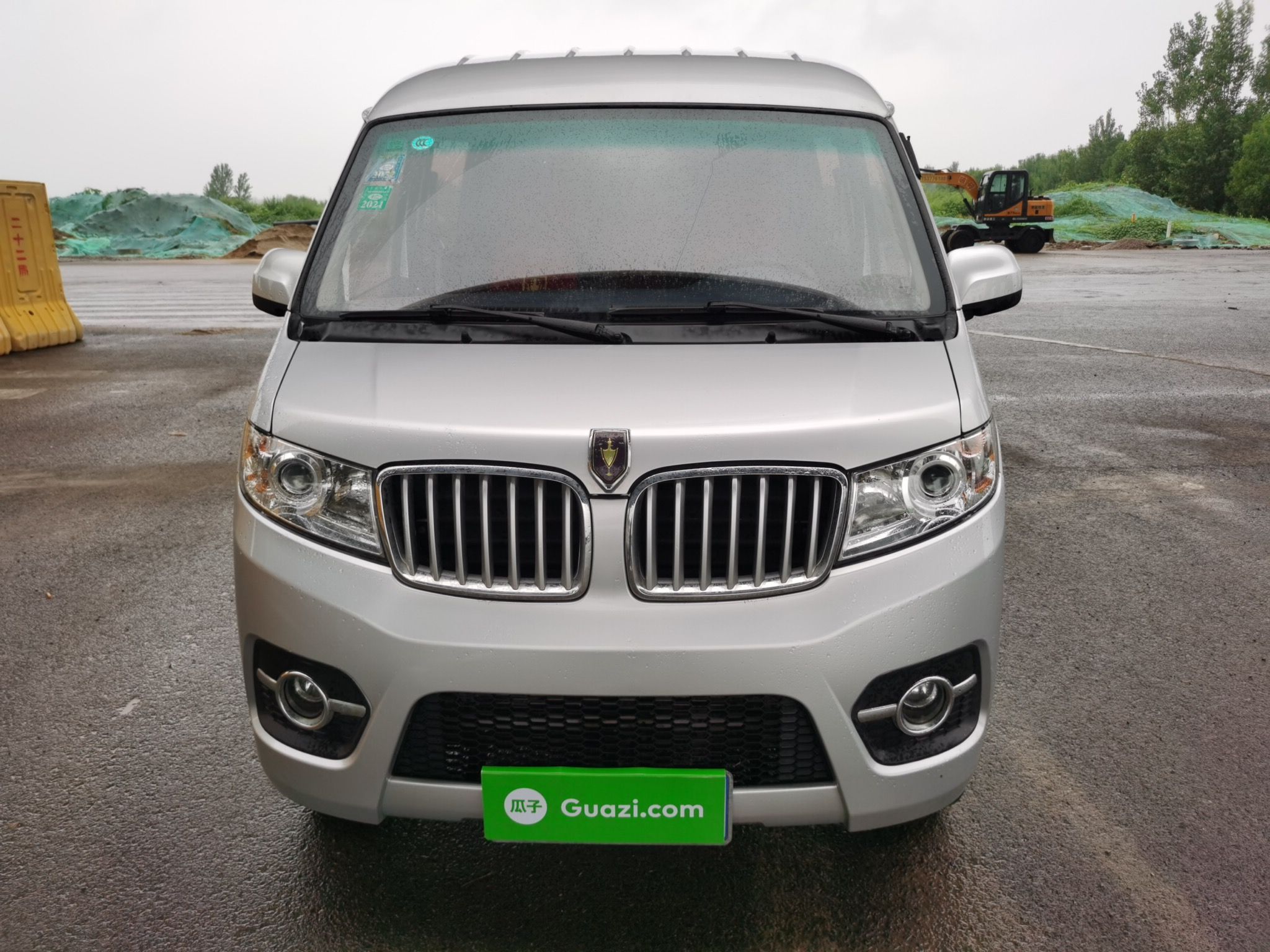 金杯海狮x302018款13l手动5座标准型厢货国Ⅴ