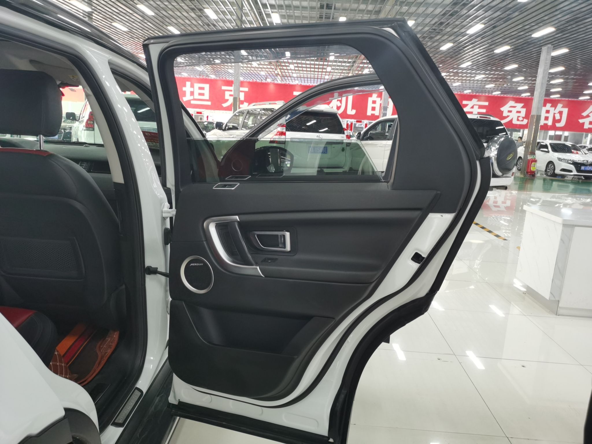 路虎发现神行 2019款 2.0T 自动 PURE版 (国Ⅴ) 
